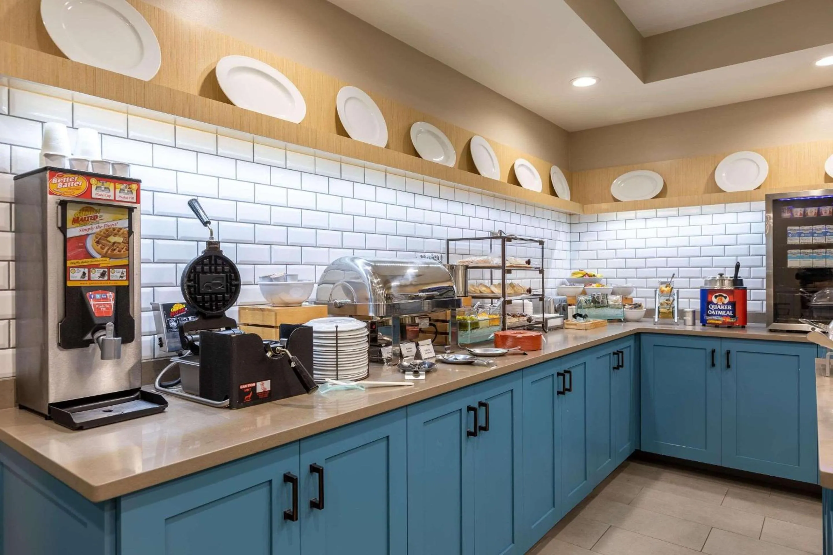 Breakfast in Country Inn & Suites by Radisson, Anderson, SC