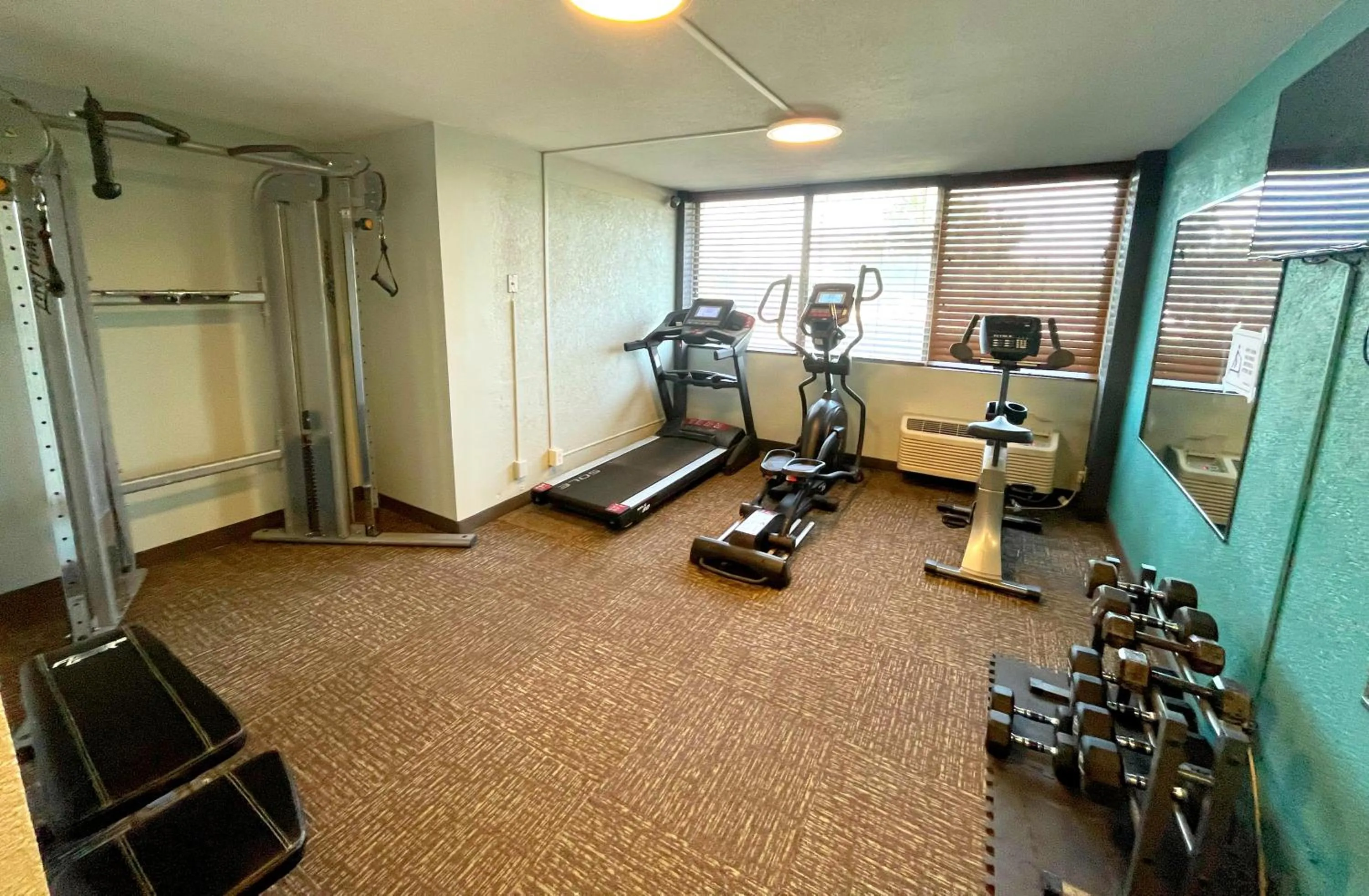 Fitness centre/facilities in Quality Inn & Suites Cincinnati Downtown Area