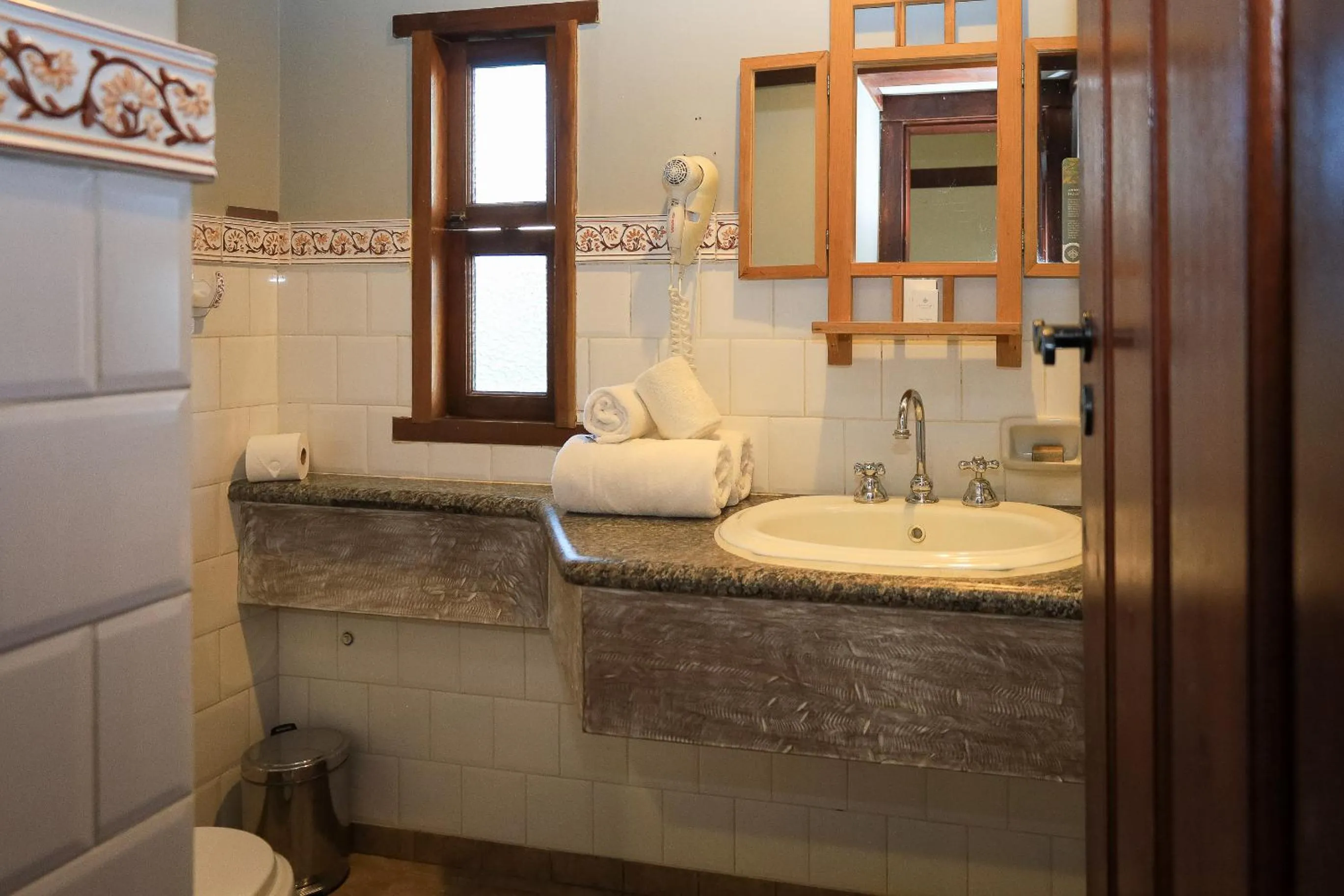 Bathroom in Vila Angatu Eco Resort & SPA