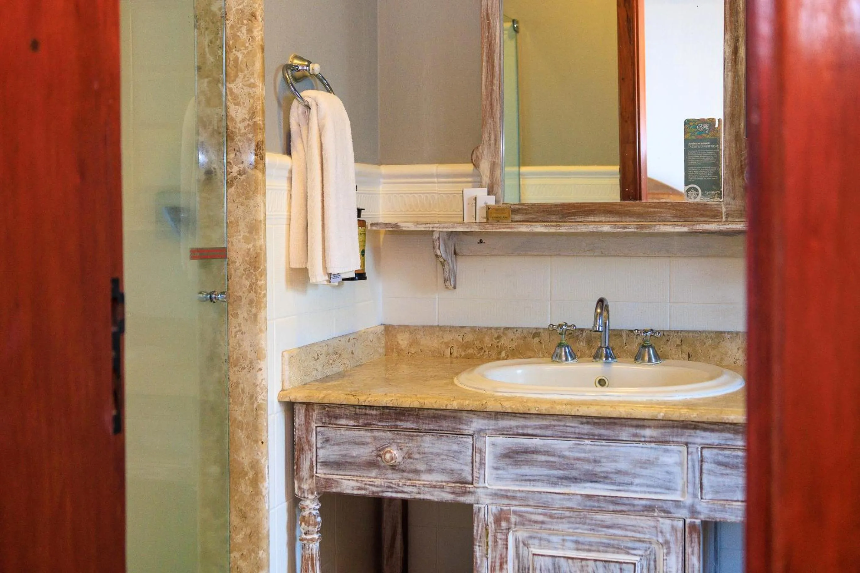 Bathroom in Vila Angatu Eco Resort & SPA