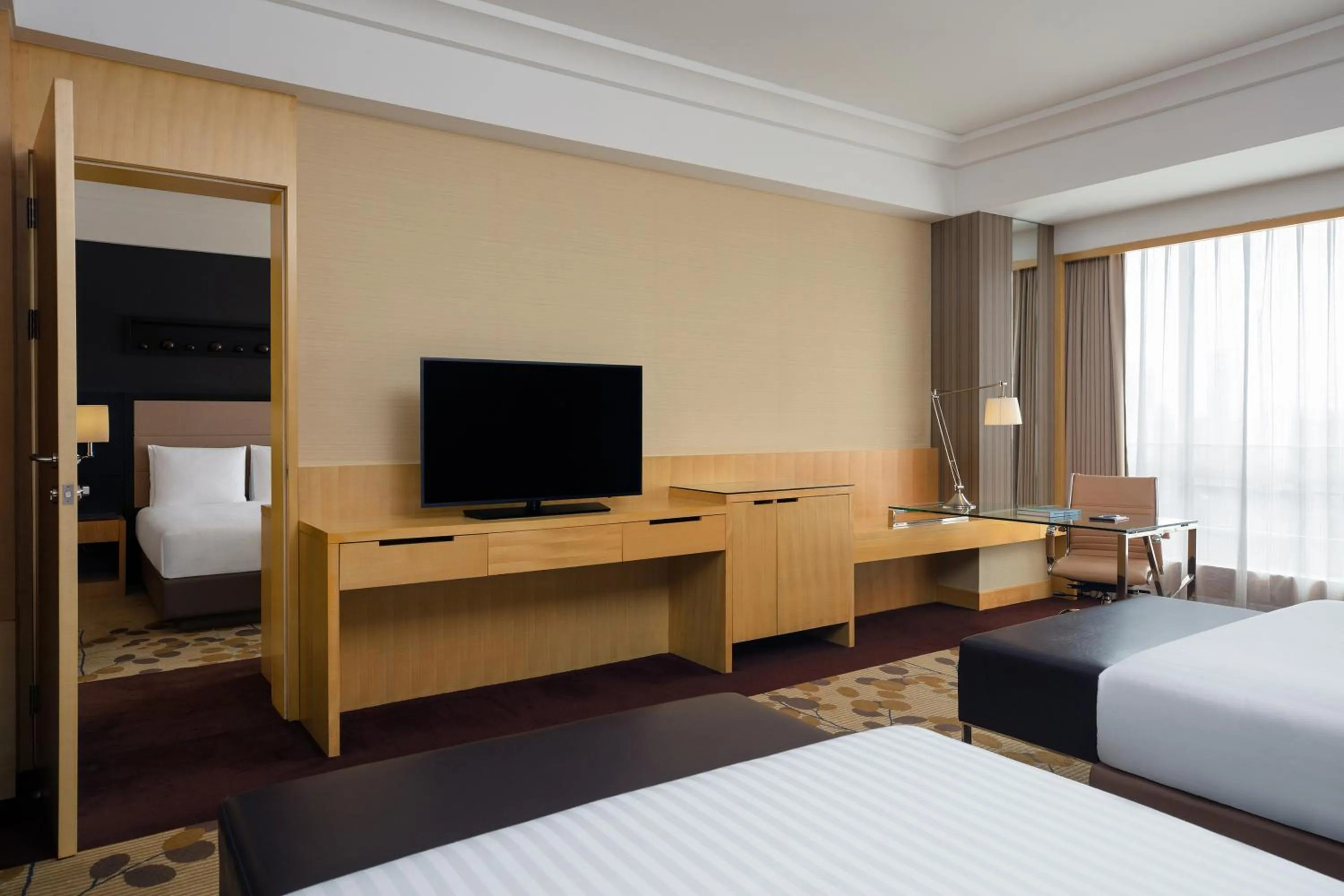 Photo of the whole room, Bed in Courtyard by Marriott Shanghai Central