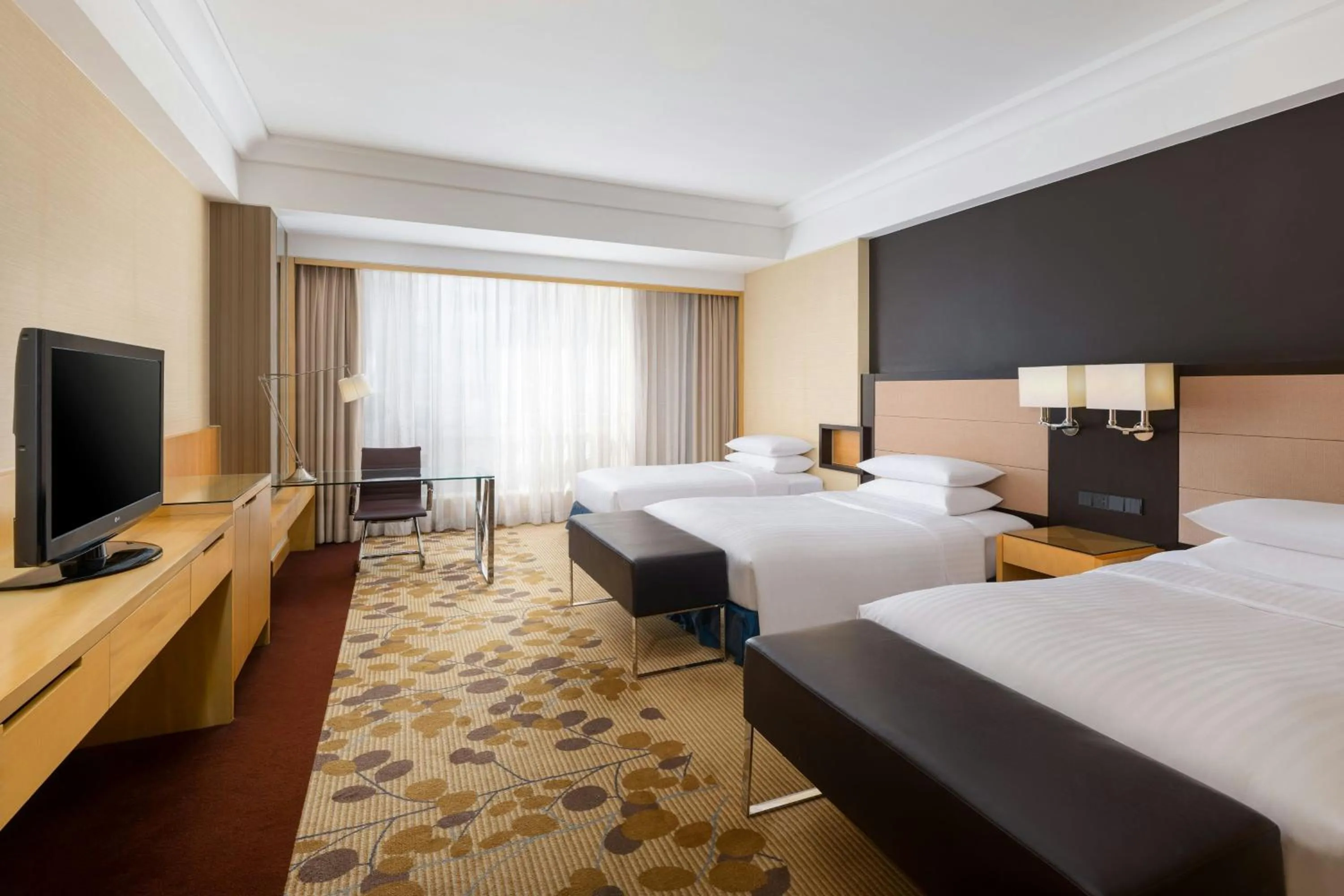 Photo of the whole room, Bed in Courtyard by Marriott Shanghai Central