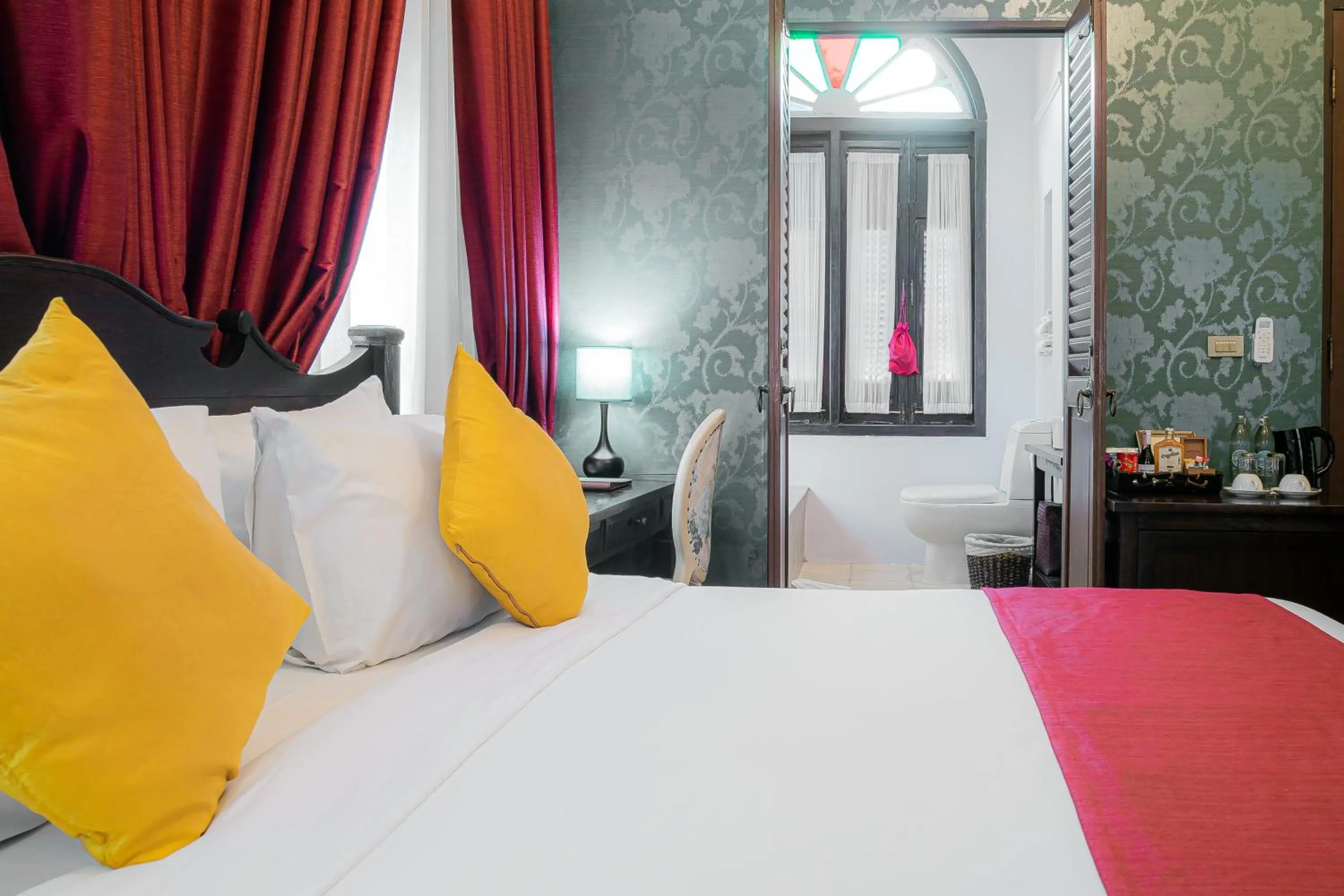 Bed in Praya Palazzo