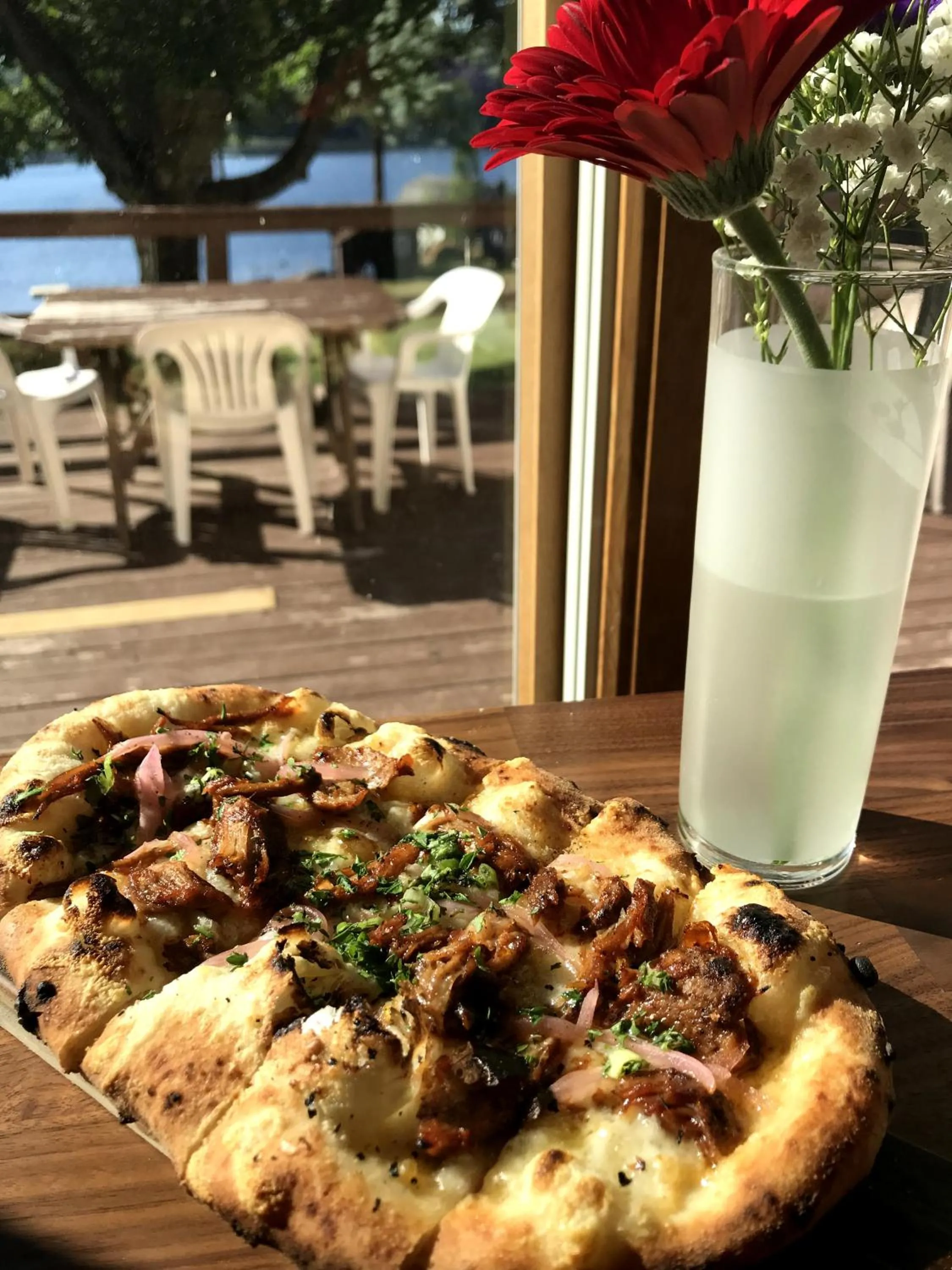 Restaurant/places to eat in The Long View Lodge