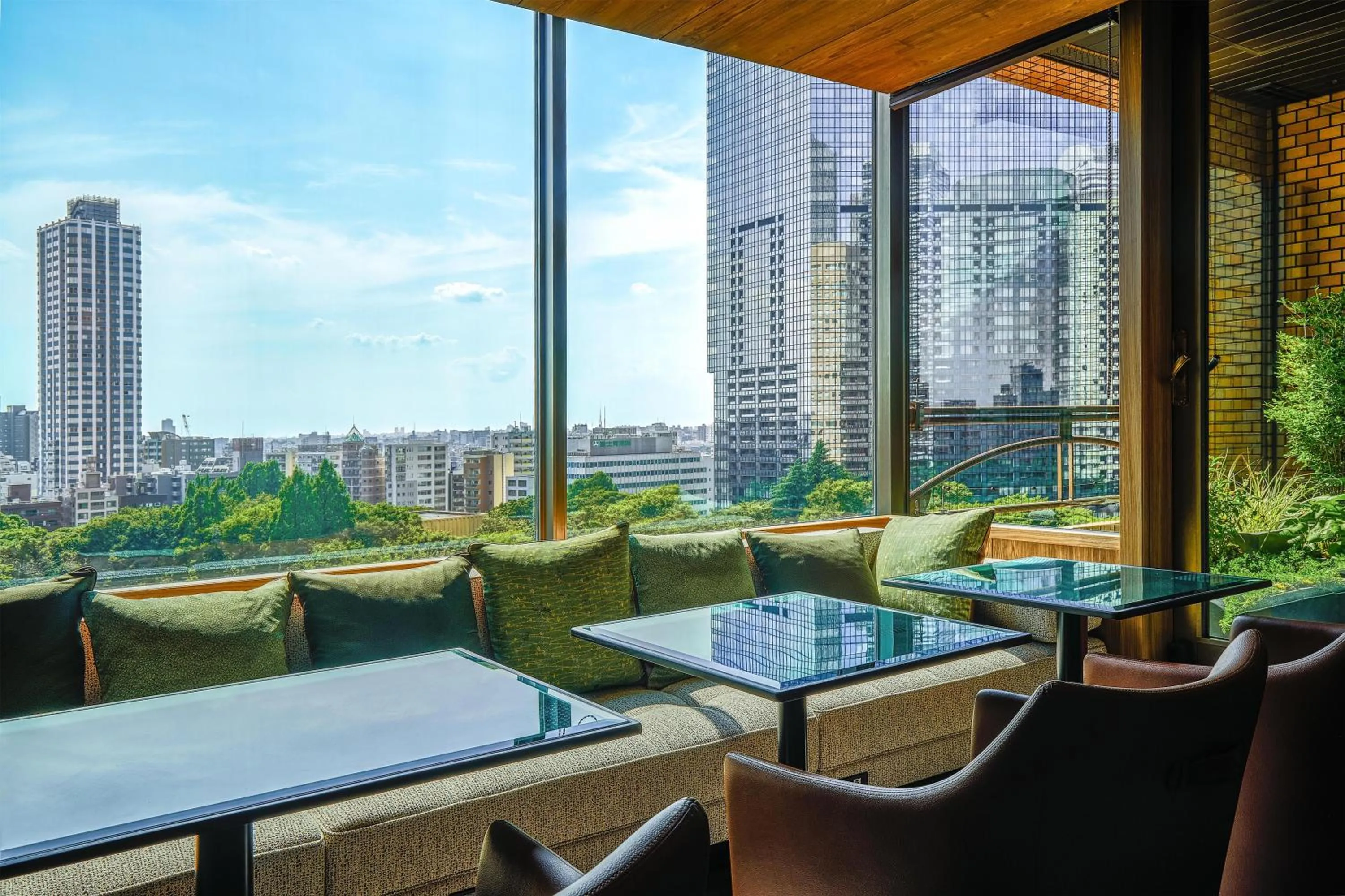 Lounge or bar in Hyatt Regency Tokyo