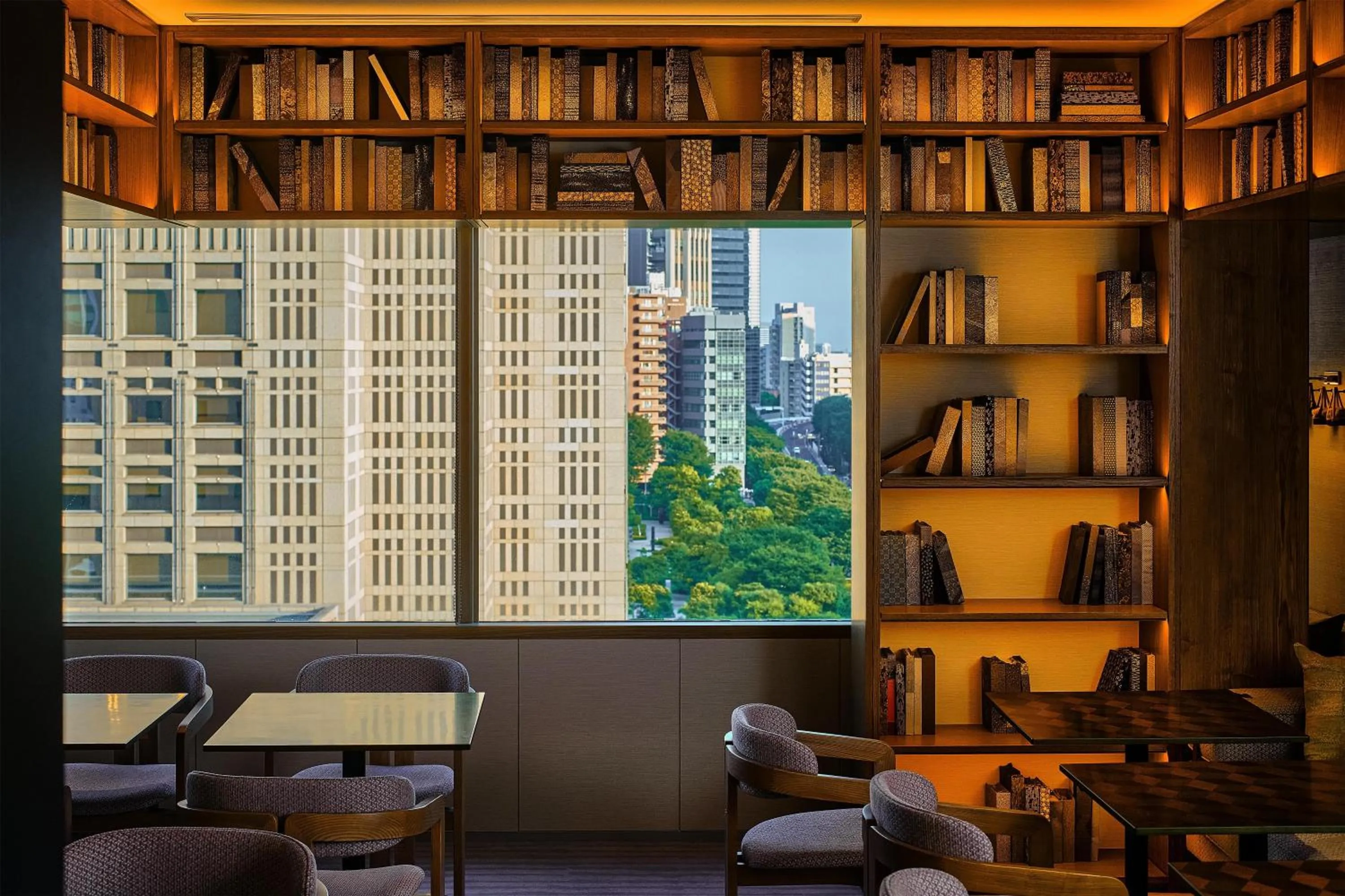 Lounge or bar in Hyatt Regency Tokyo