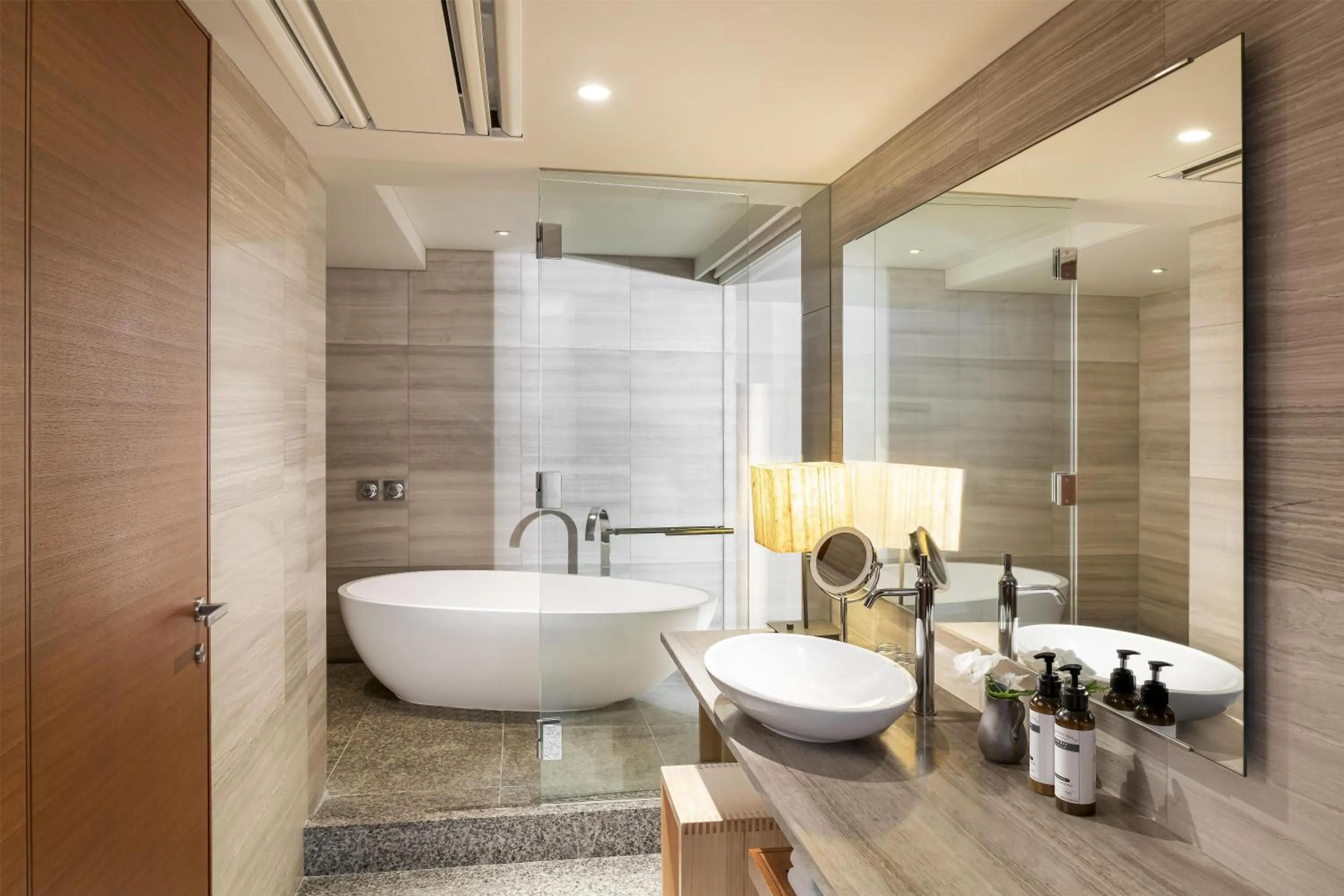 Bathroom in Hyatt Regency Tokyo