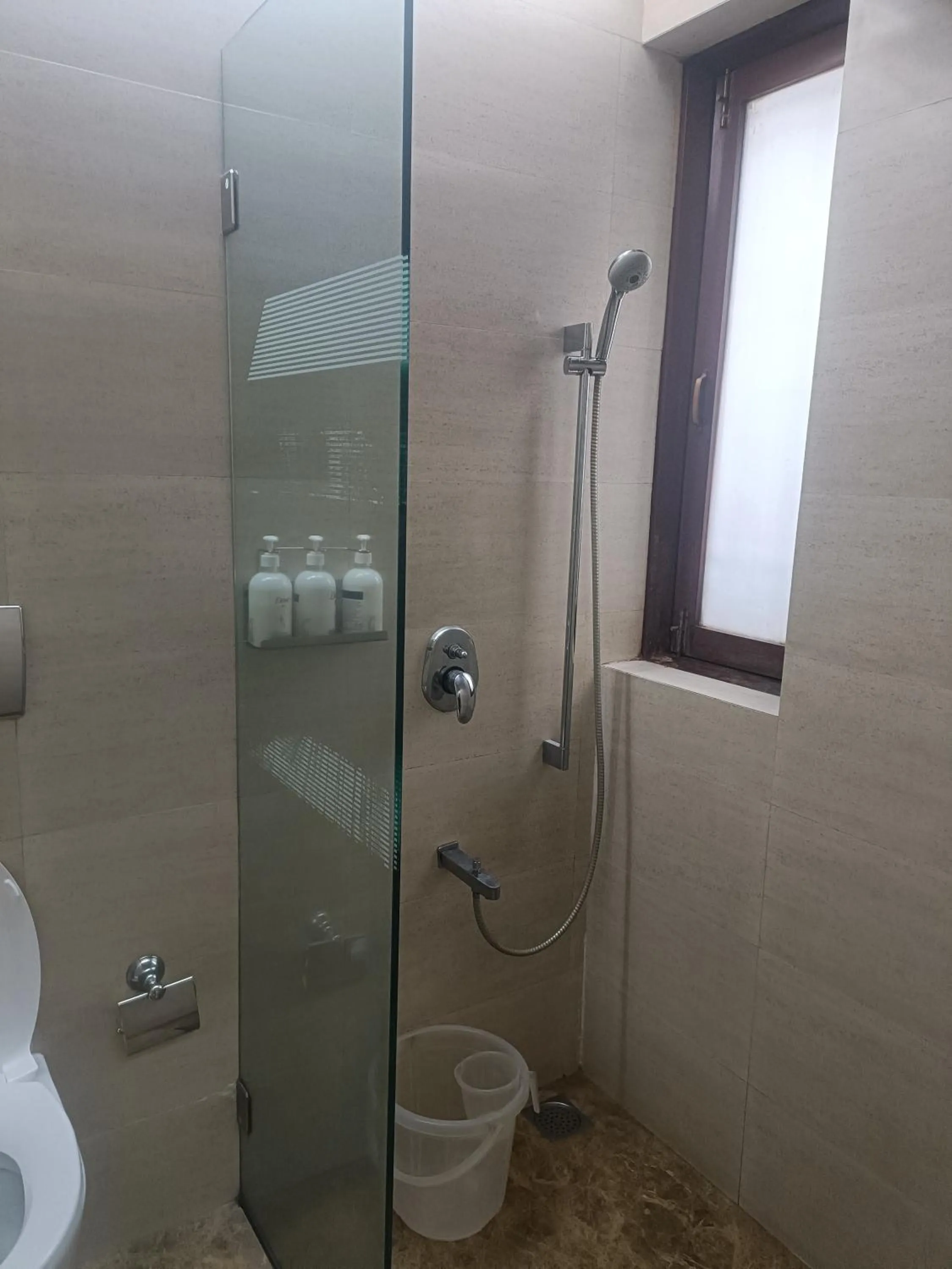 Bathroom in Regent Hotel