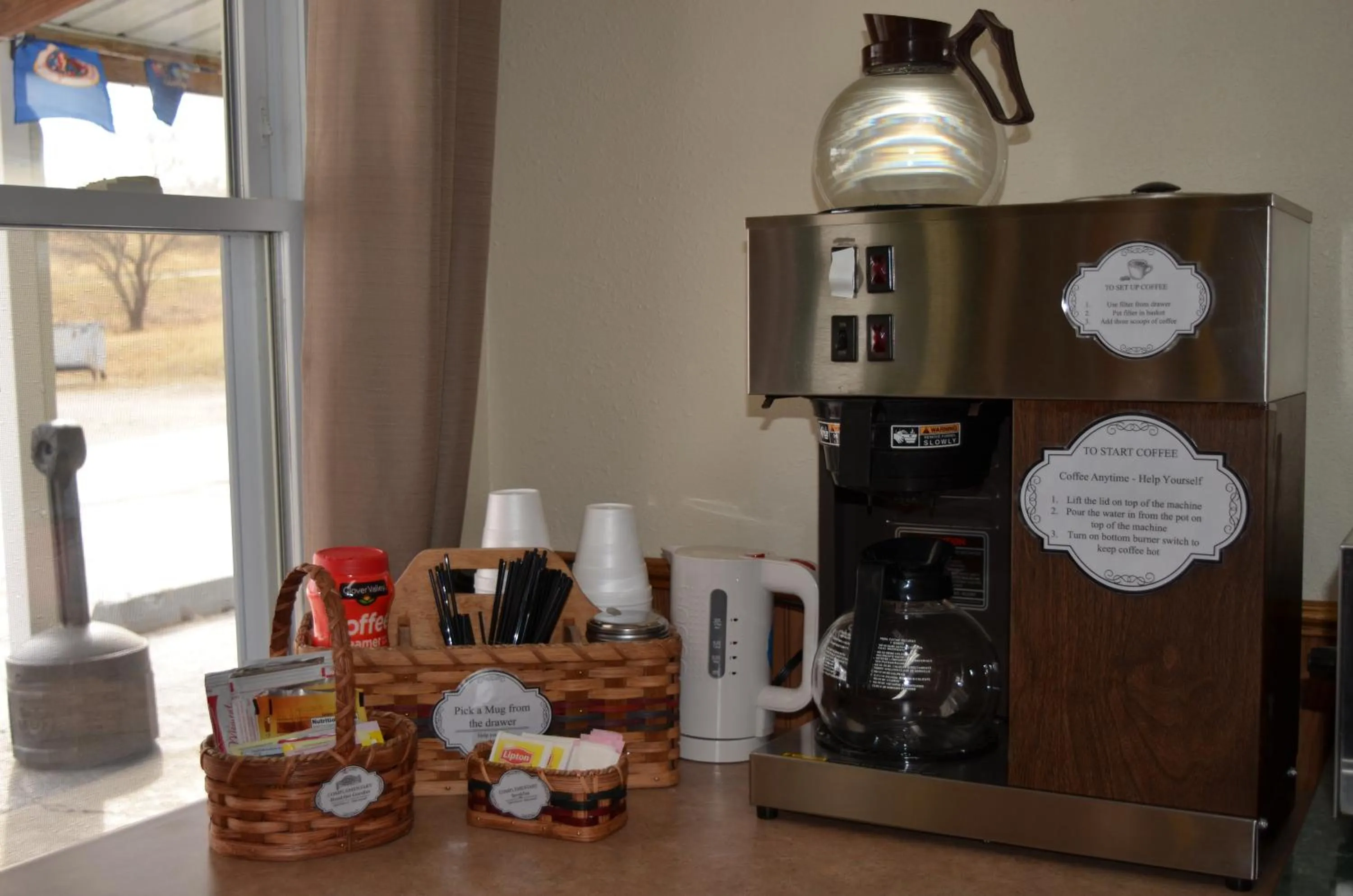 Continental breakfast in Little River Inn Motel