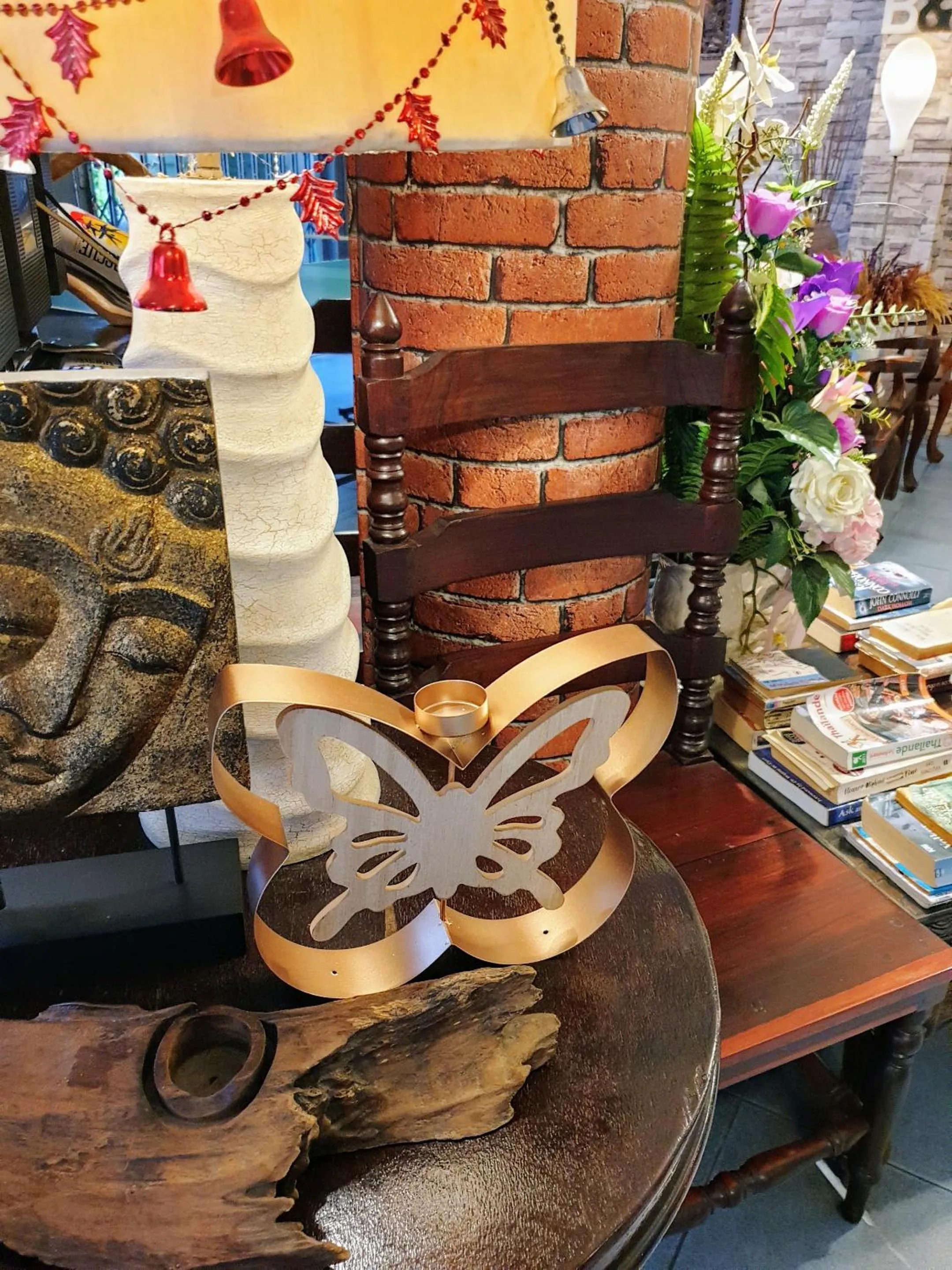 Lobby or reception in Bed and Terrace Guesthouse Chiang Mai