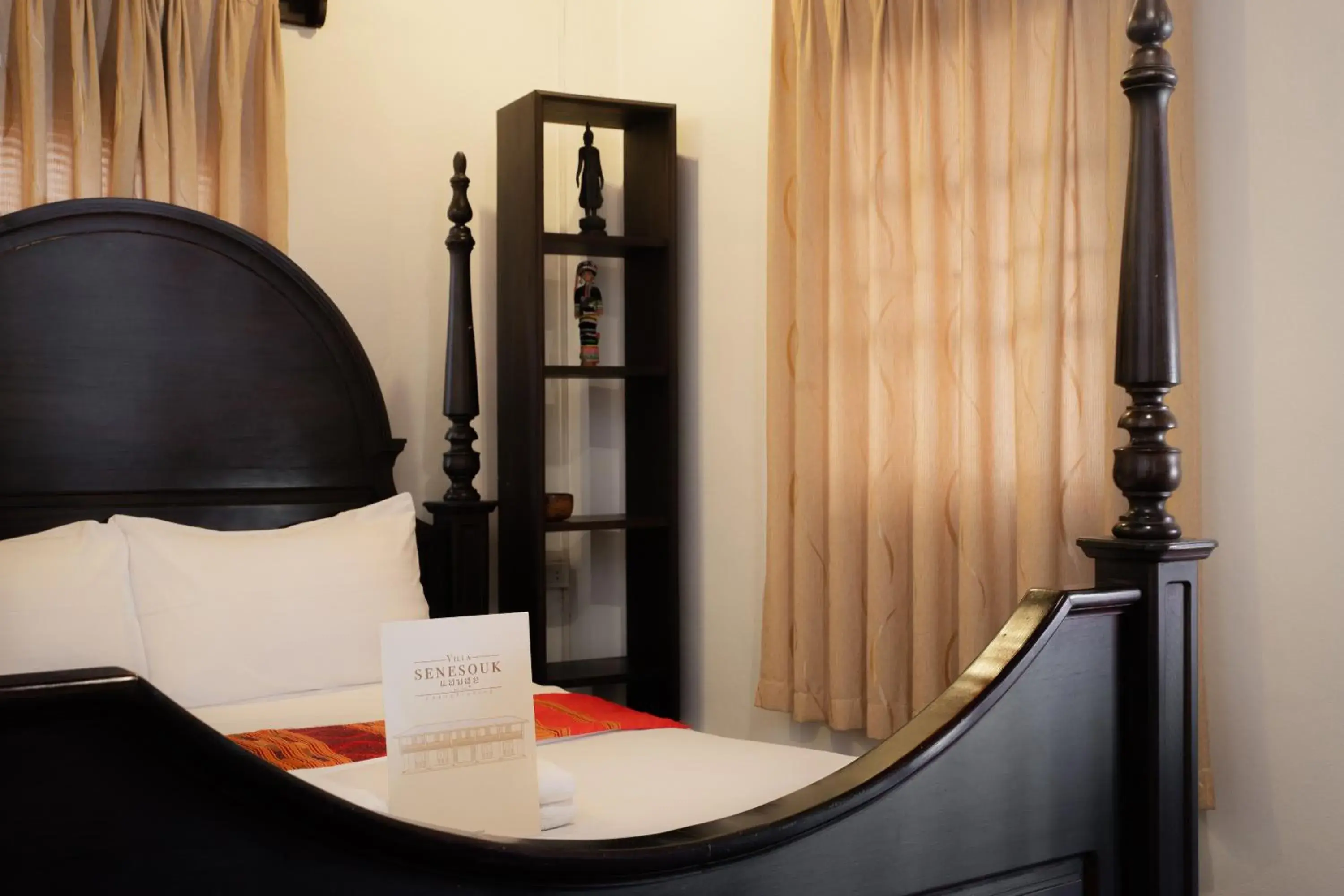 Superior Double Room in Villa Senesouk Luang Prabang Superior Double Room in Villa Senesouk Luang Prabang