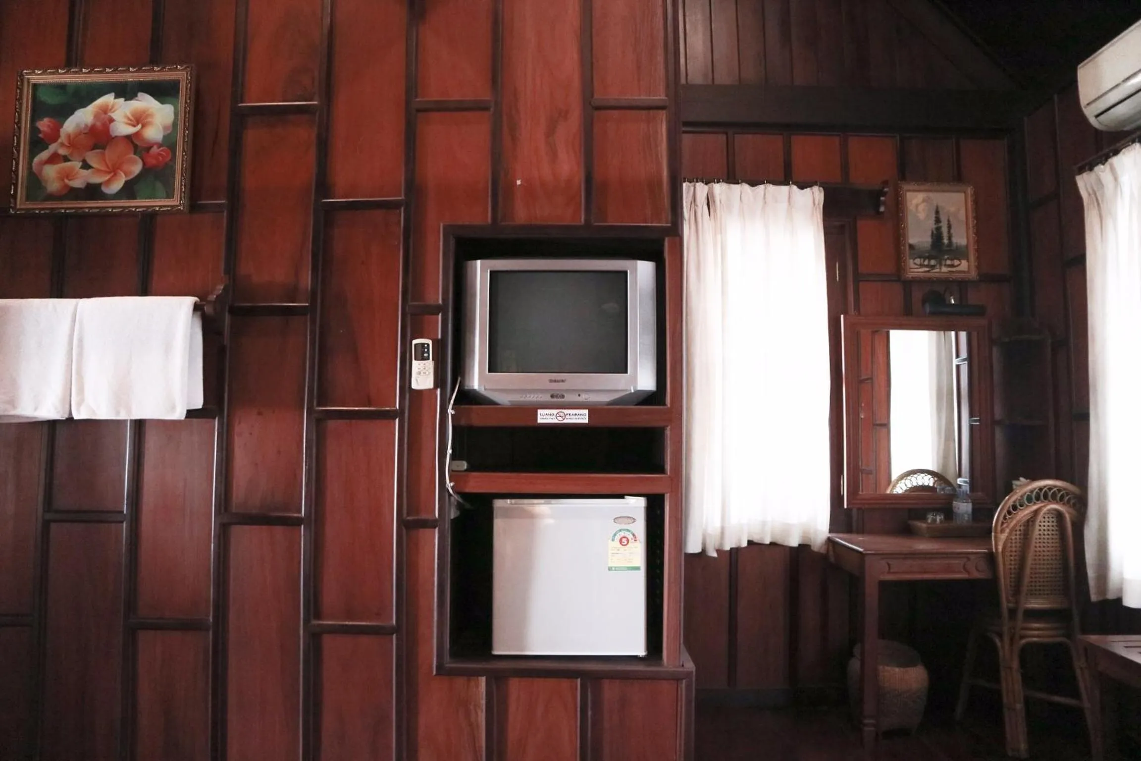 TV and multimedia in Villa Senesouk Luang Prabang