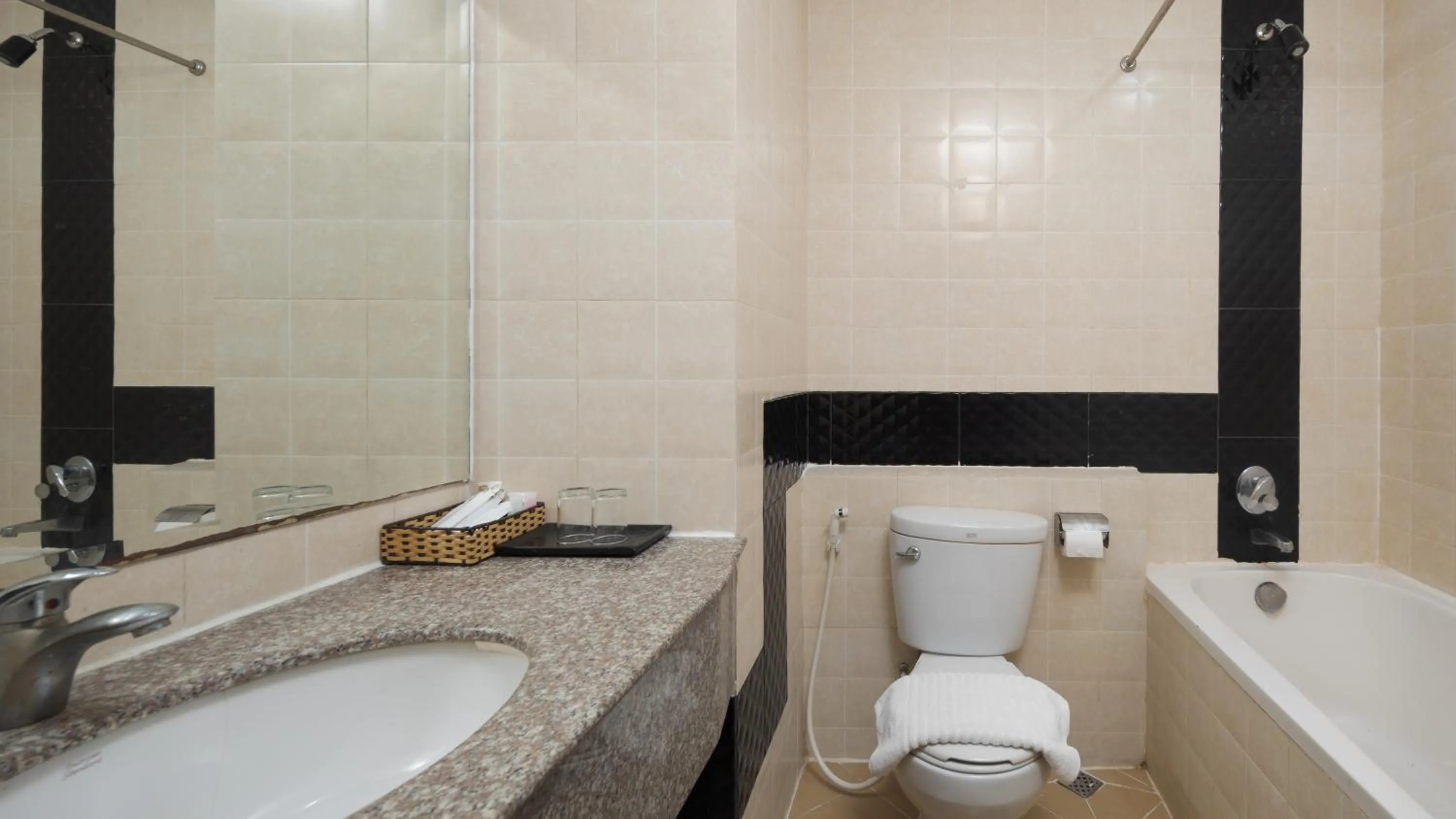 Bathroom in Salita Hotel Phnom Penh