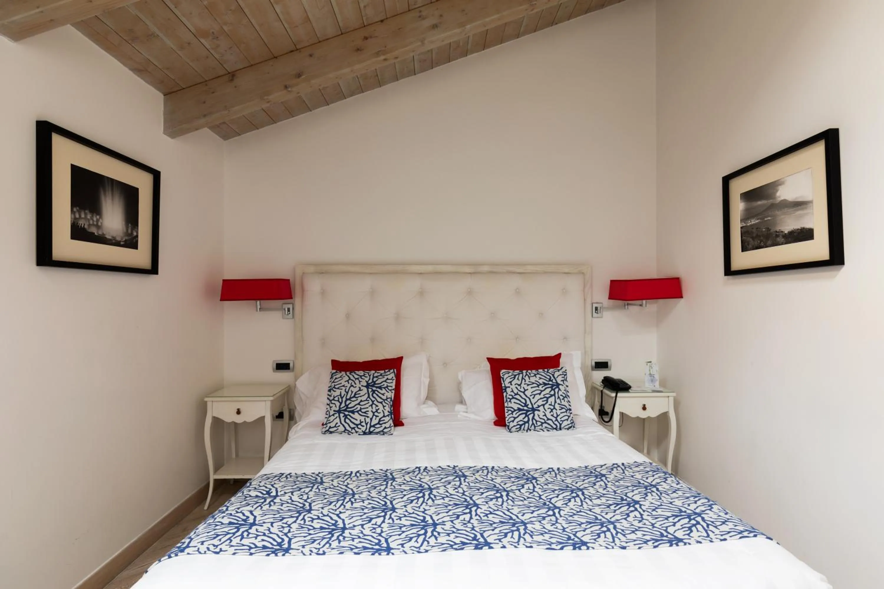 Bed in La Ciliegina Lifestyle Hotel