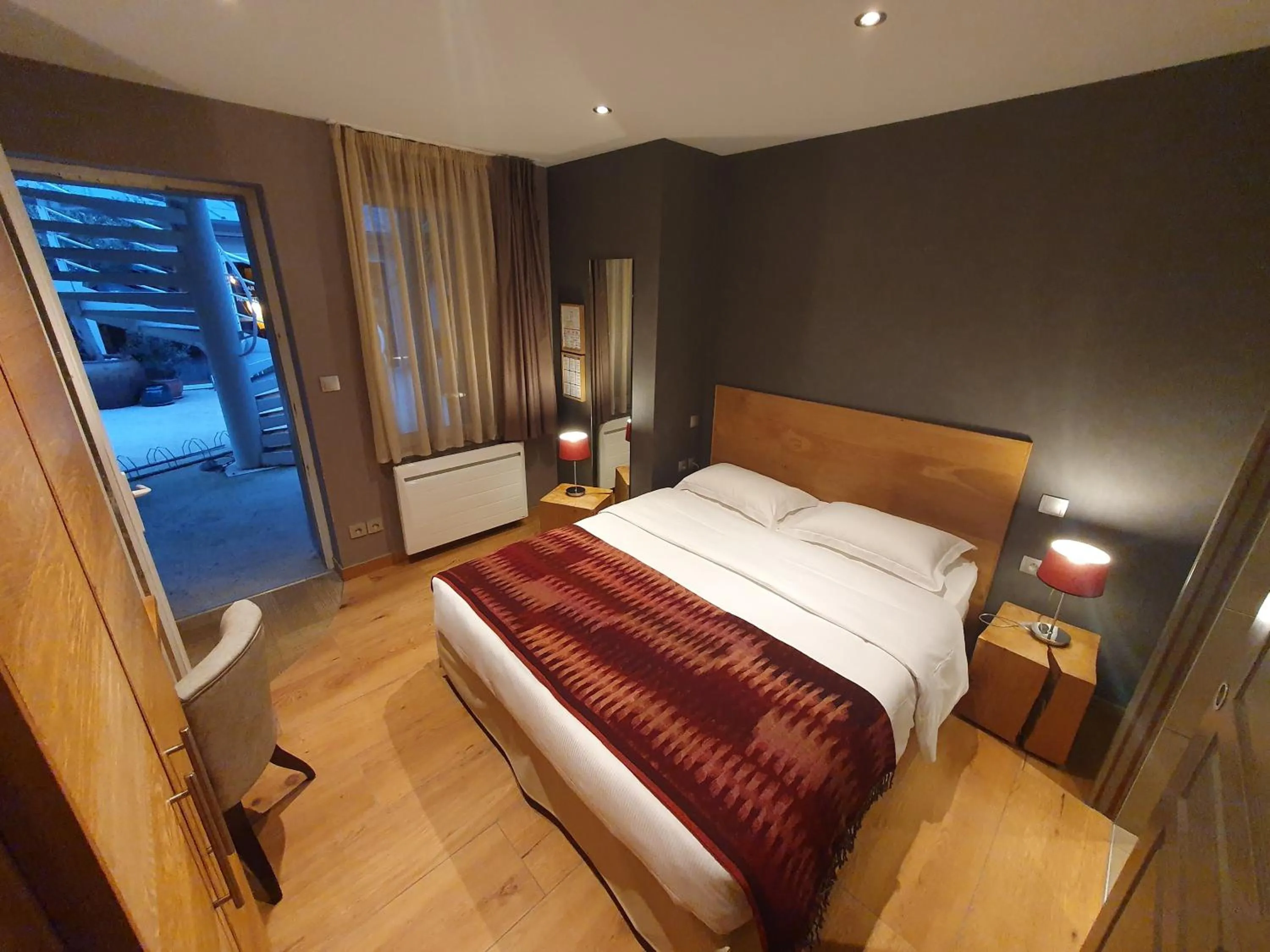 Bed in Villa Les Bains