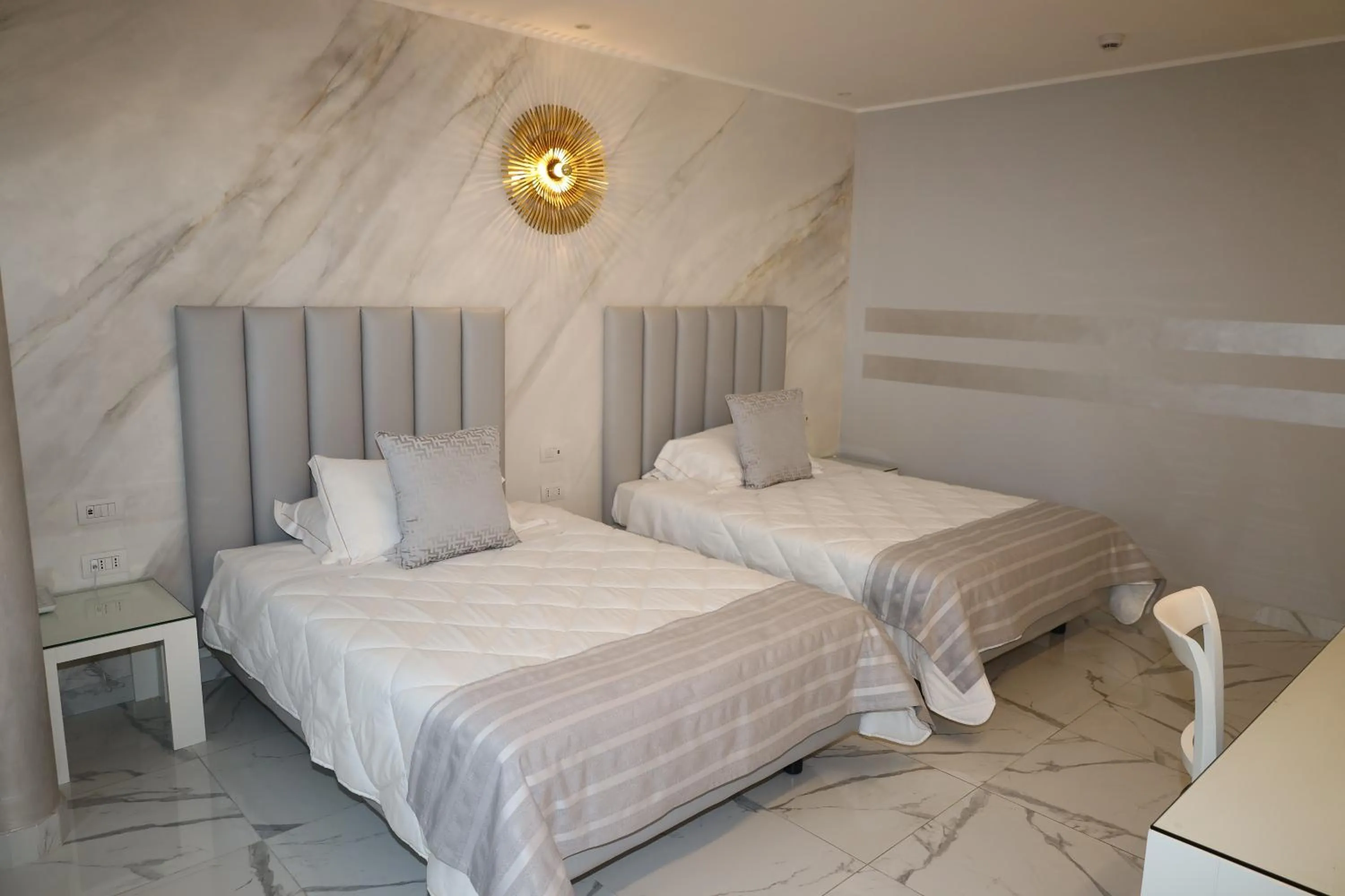 Bedroom, Bed in One Hotel & Restaurant