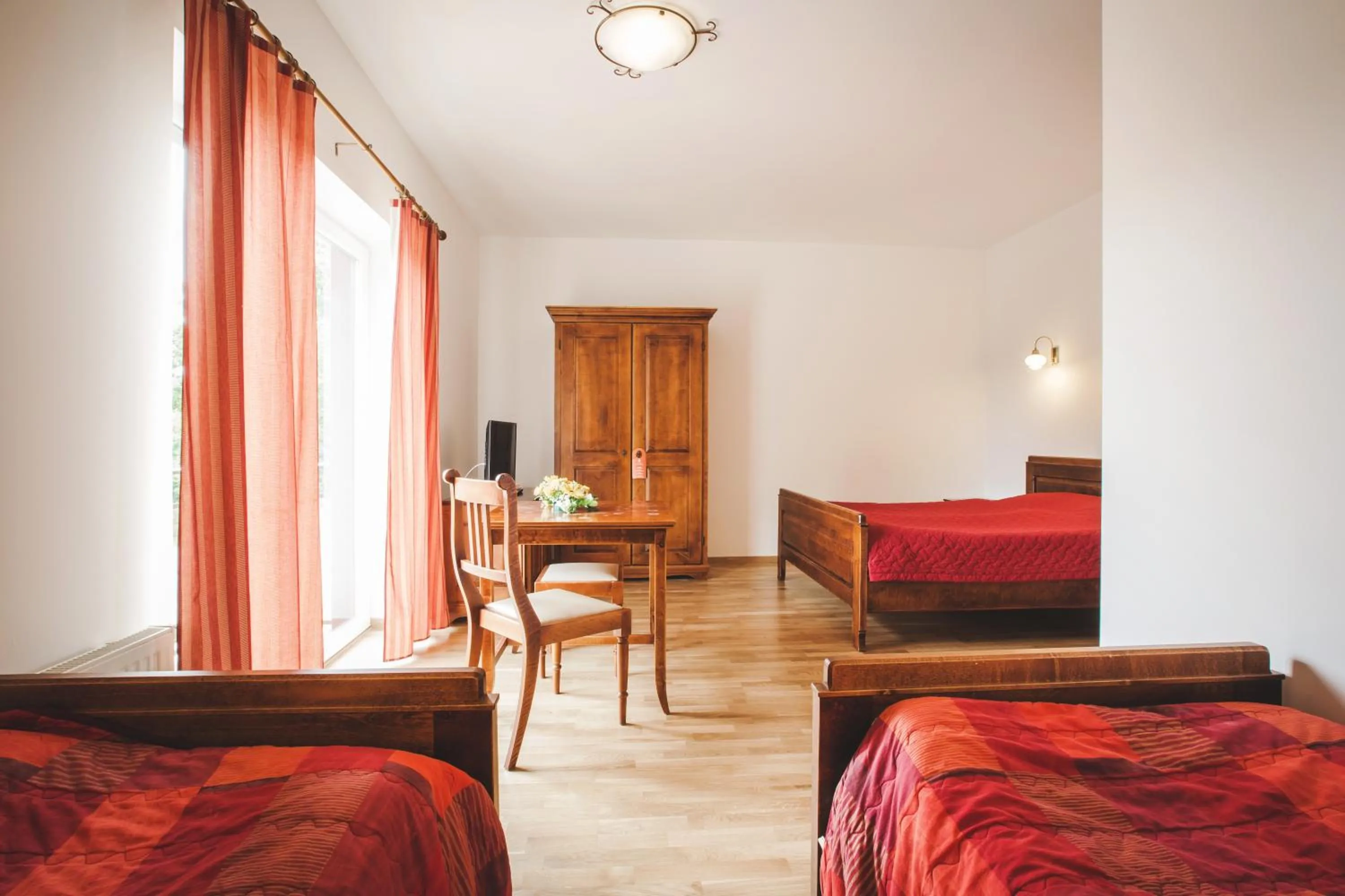 Photo of the whole room in Spadrops