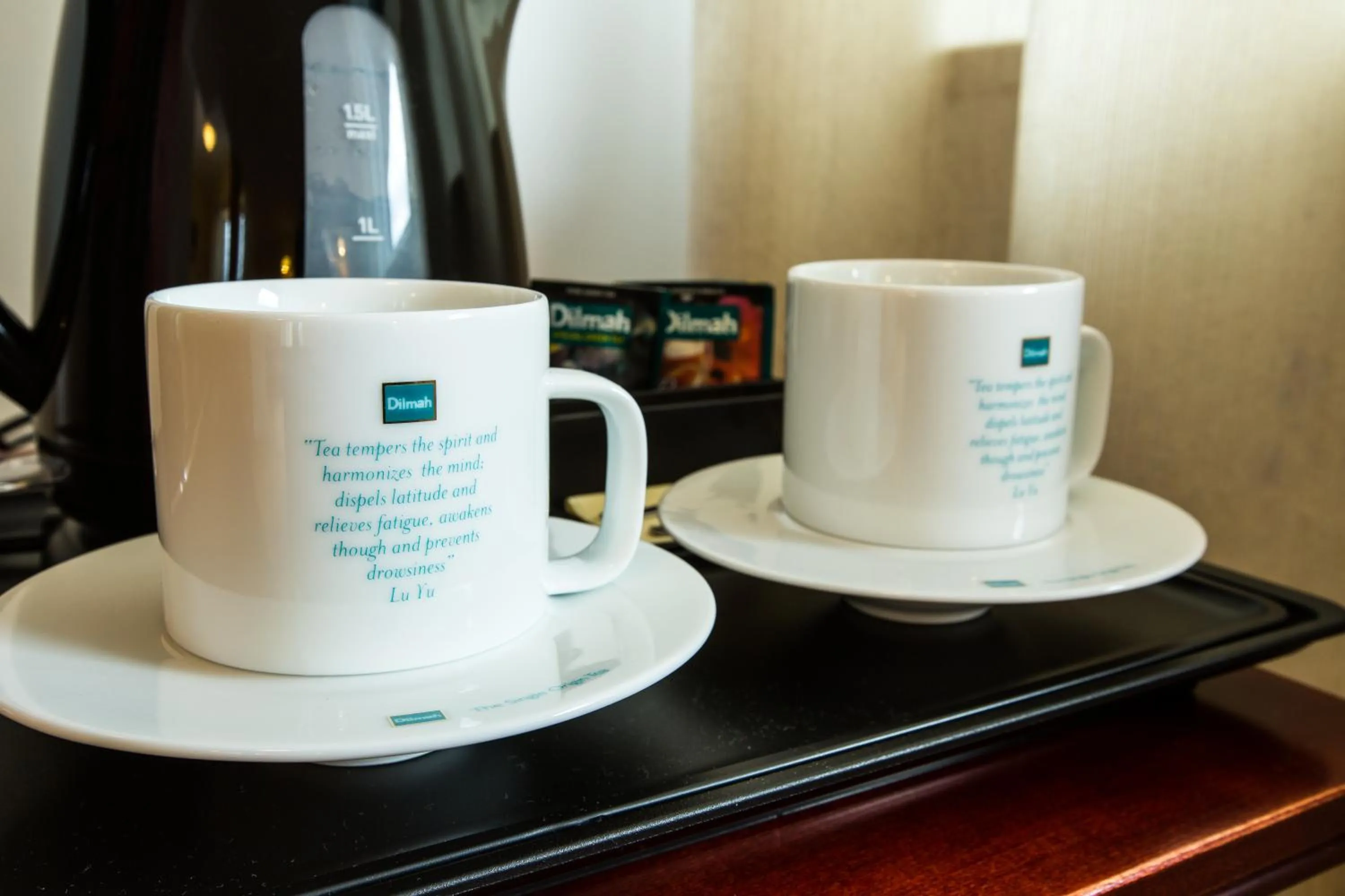 Coffee/tea facilities in Spadrops