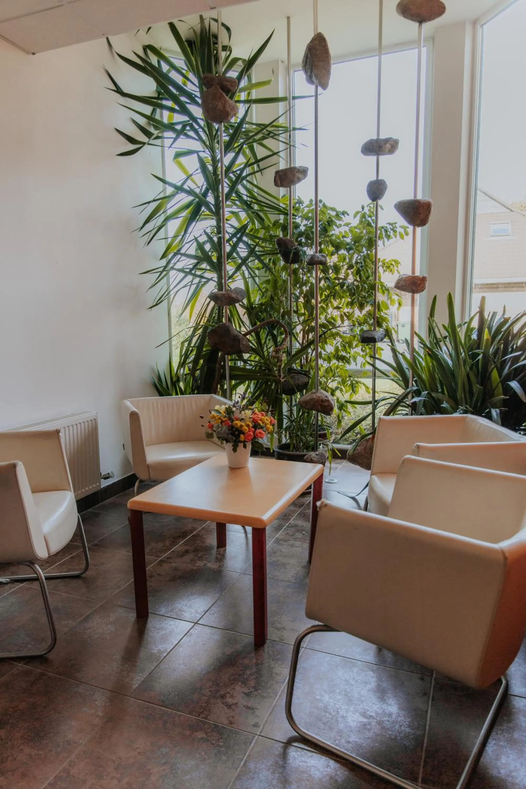 Seating area in Spadrops