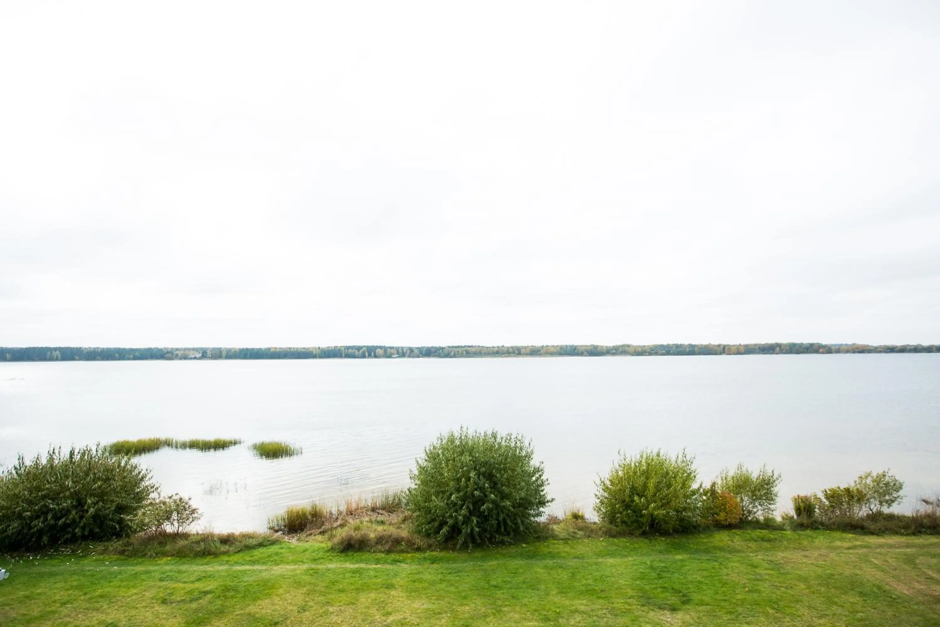 Lake view in Spadrops