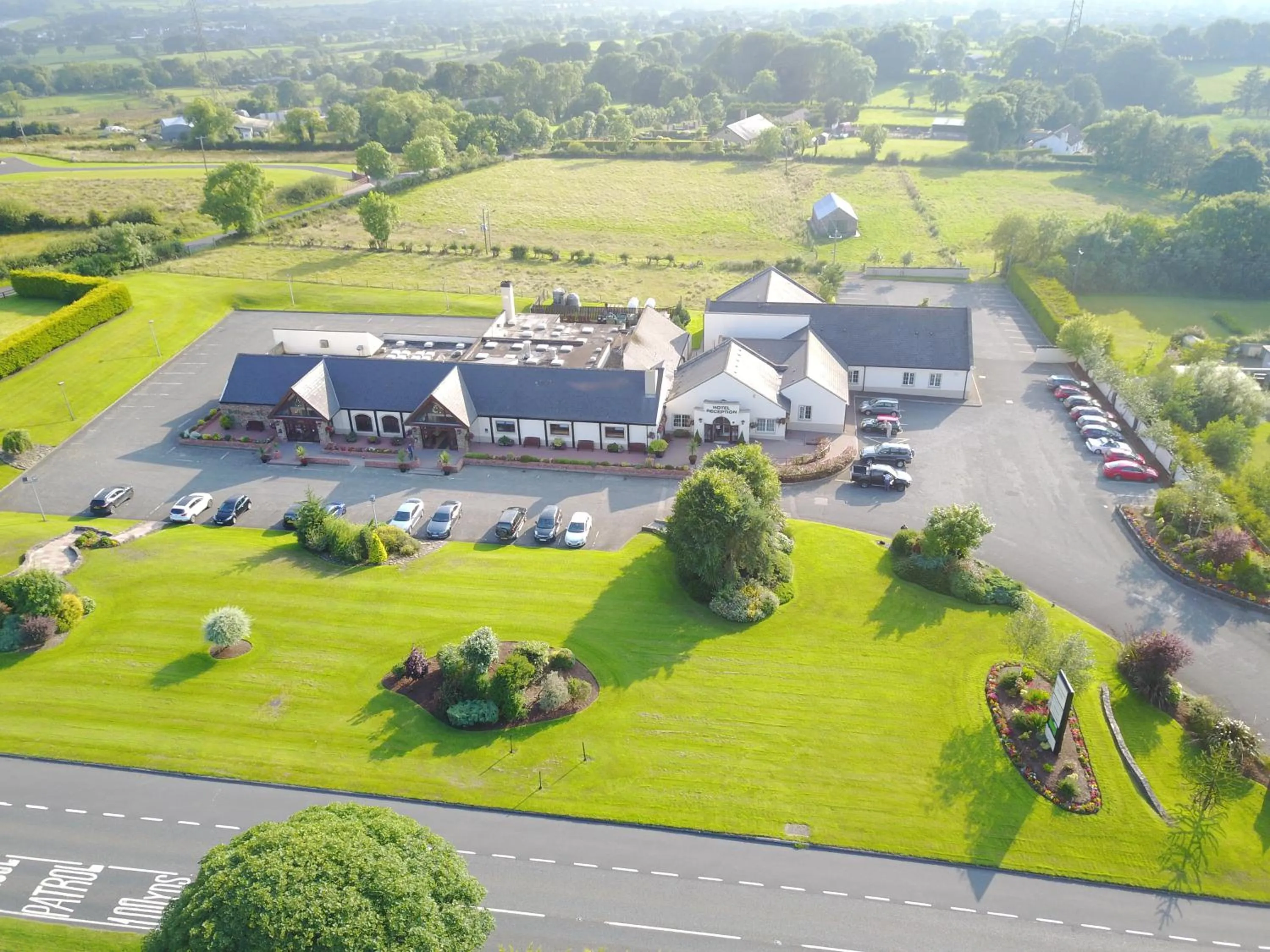 Ballymac Hotel