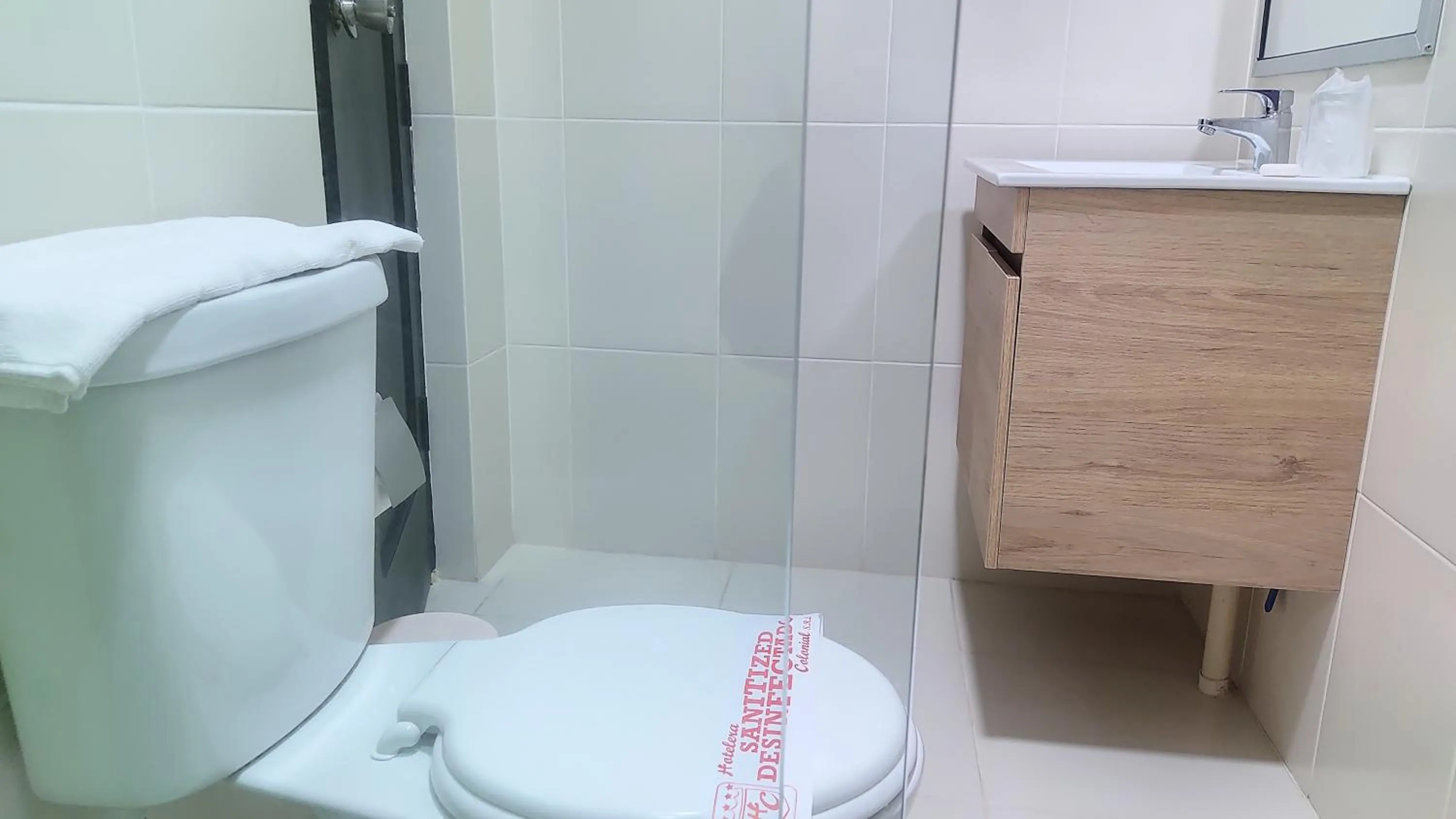 Bathroom in Hostal Colonial Potosi