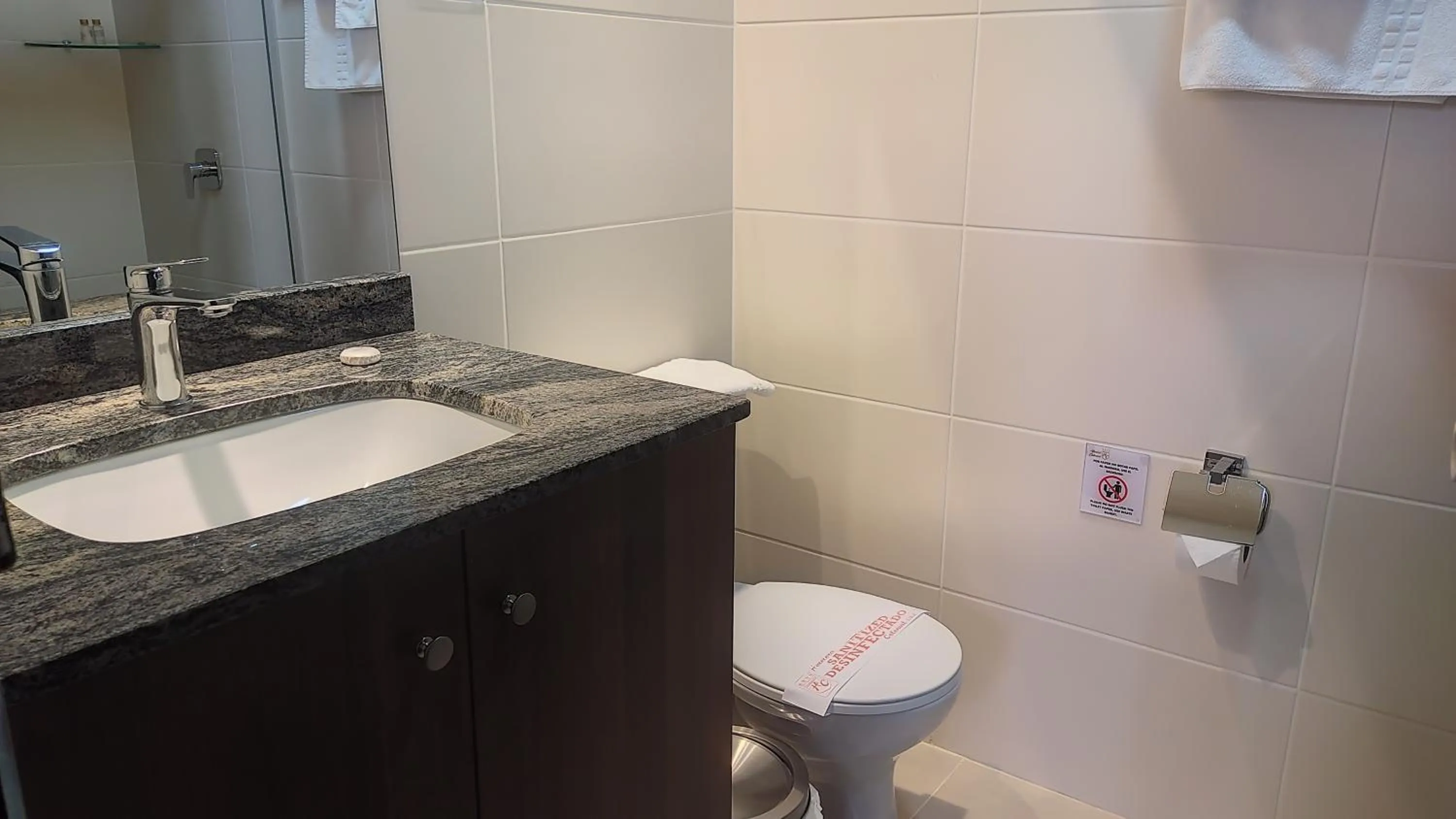 Bathroom in Hostal Colonial Potosi