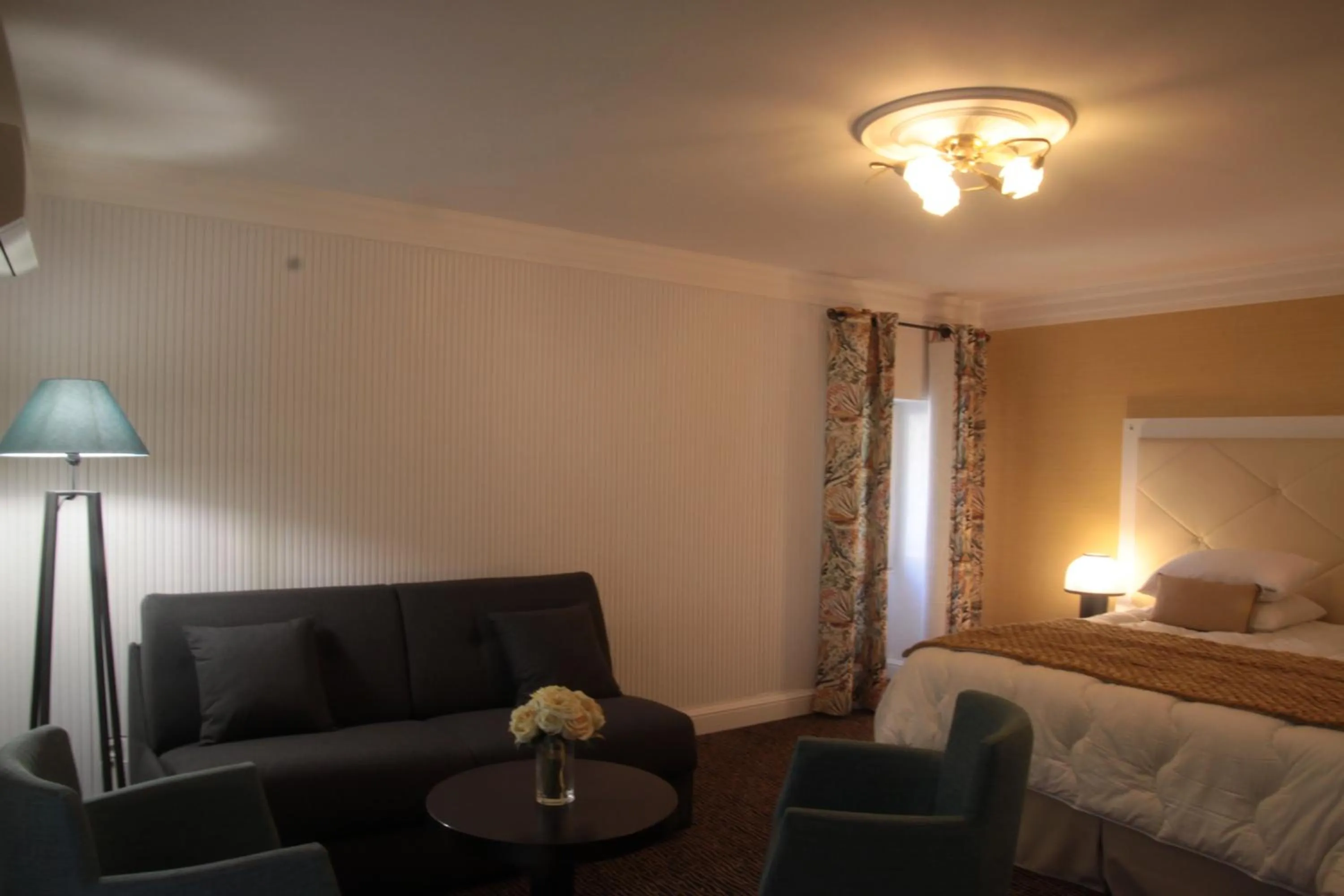 Property building in Casa Di Lucia Mi-Hotel