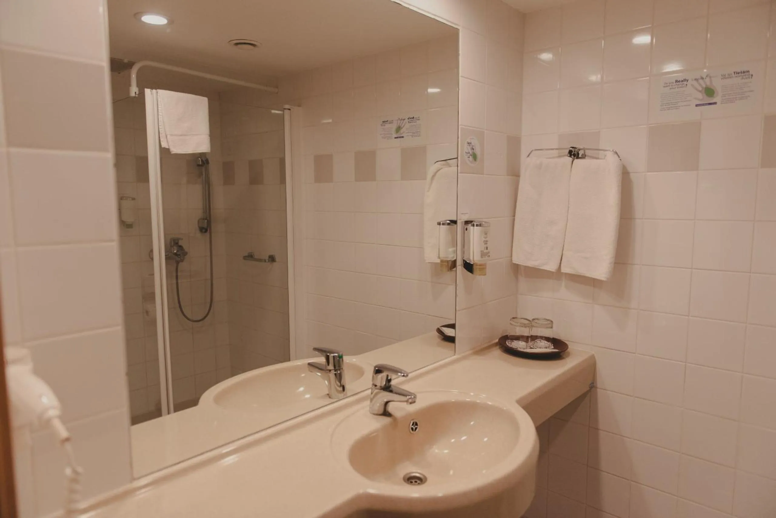 Shower in Park Hotel Latgola