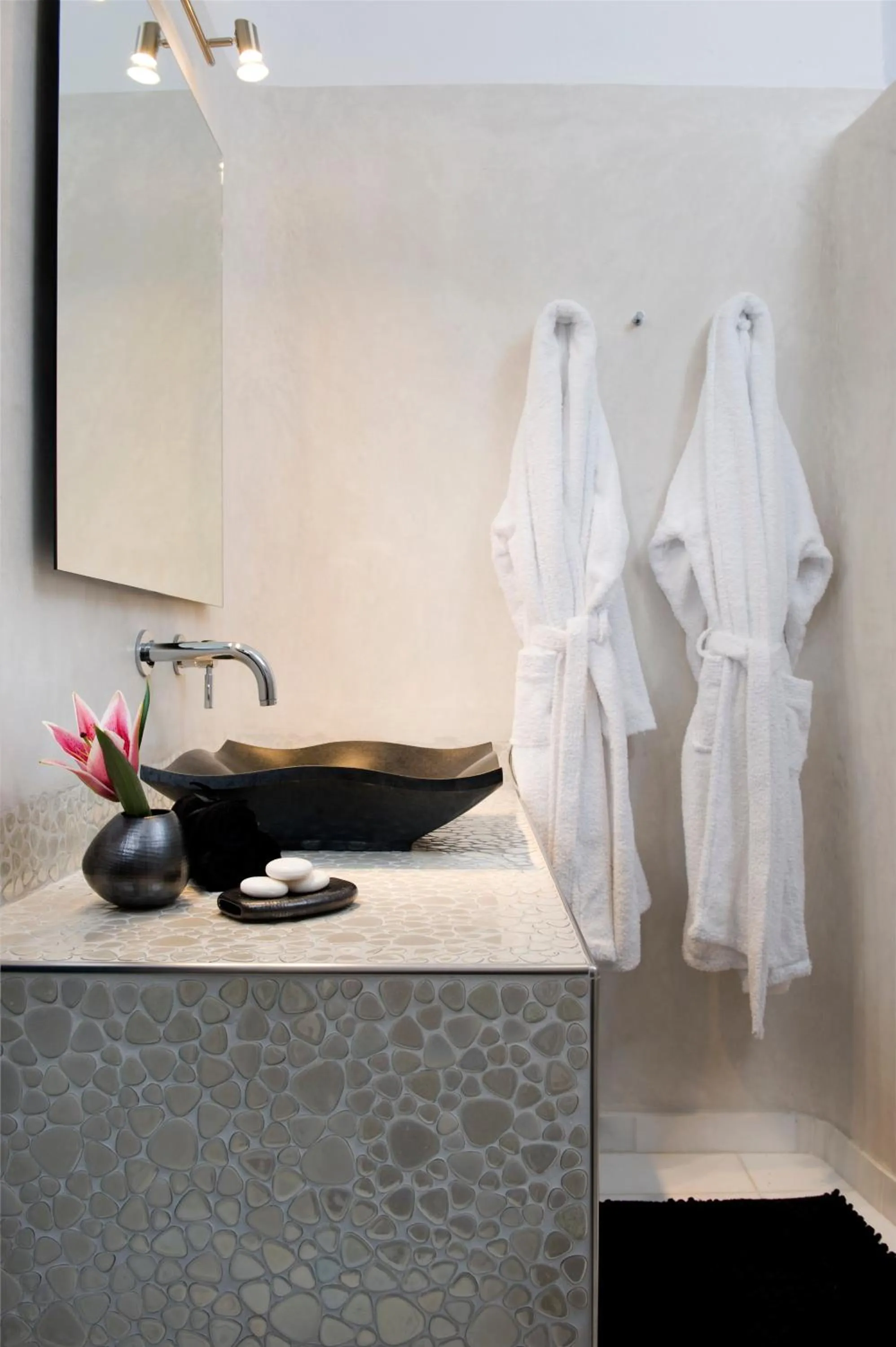 Shower in Gold Suites - Small Luxury Hotels of the World