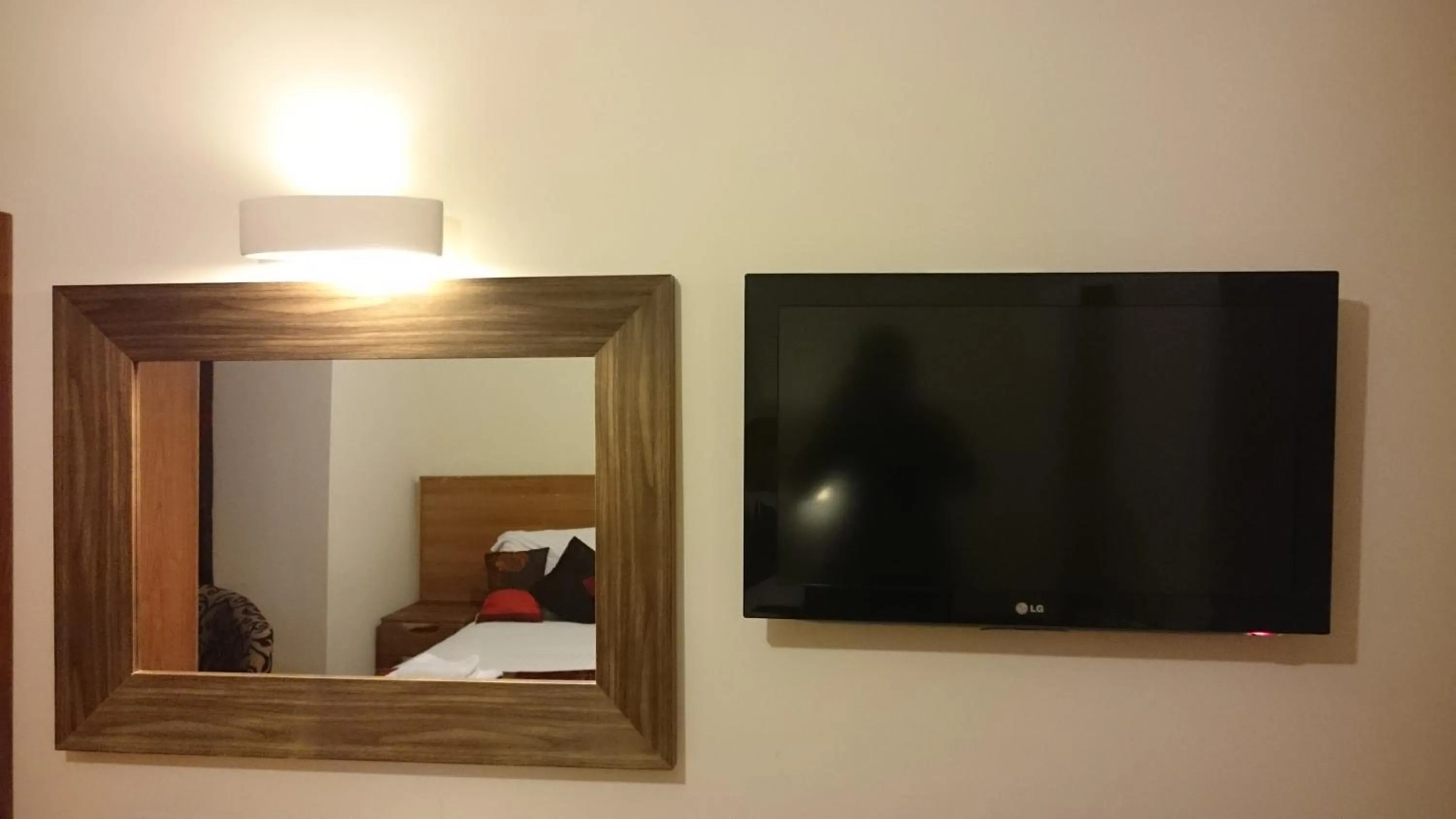 TV and multimedia in Gateway Express