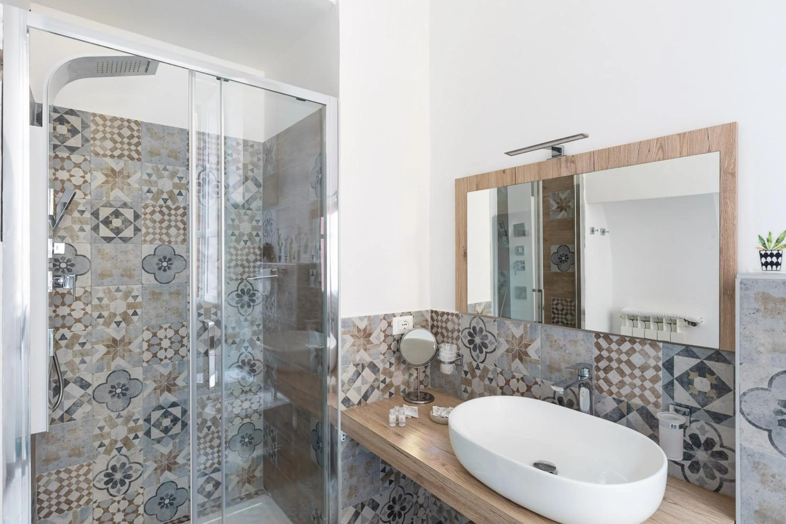 Shower in B&B Vitruvio Suites