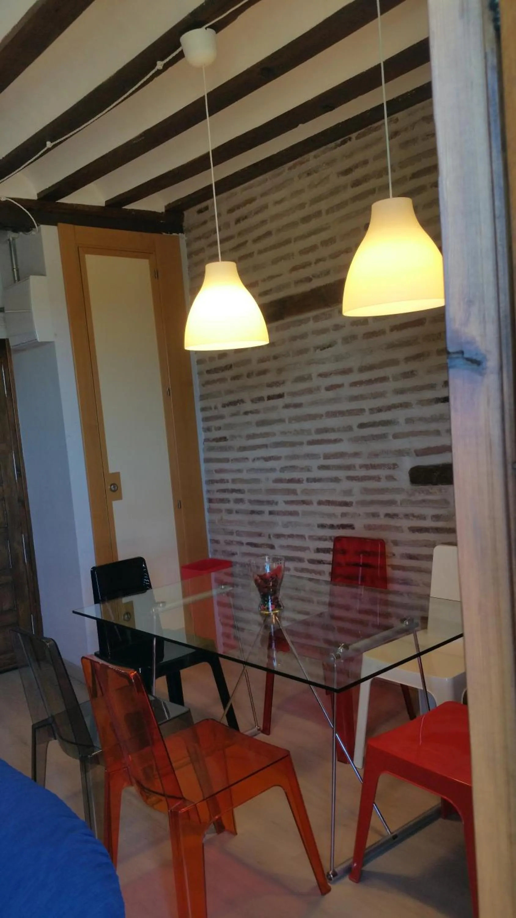 Dining area in Toledo Flat, City Centre