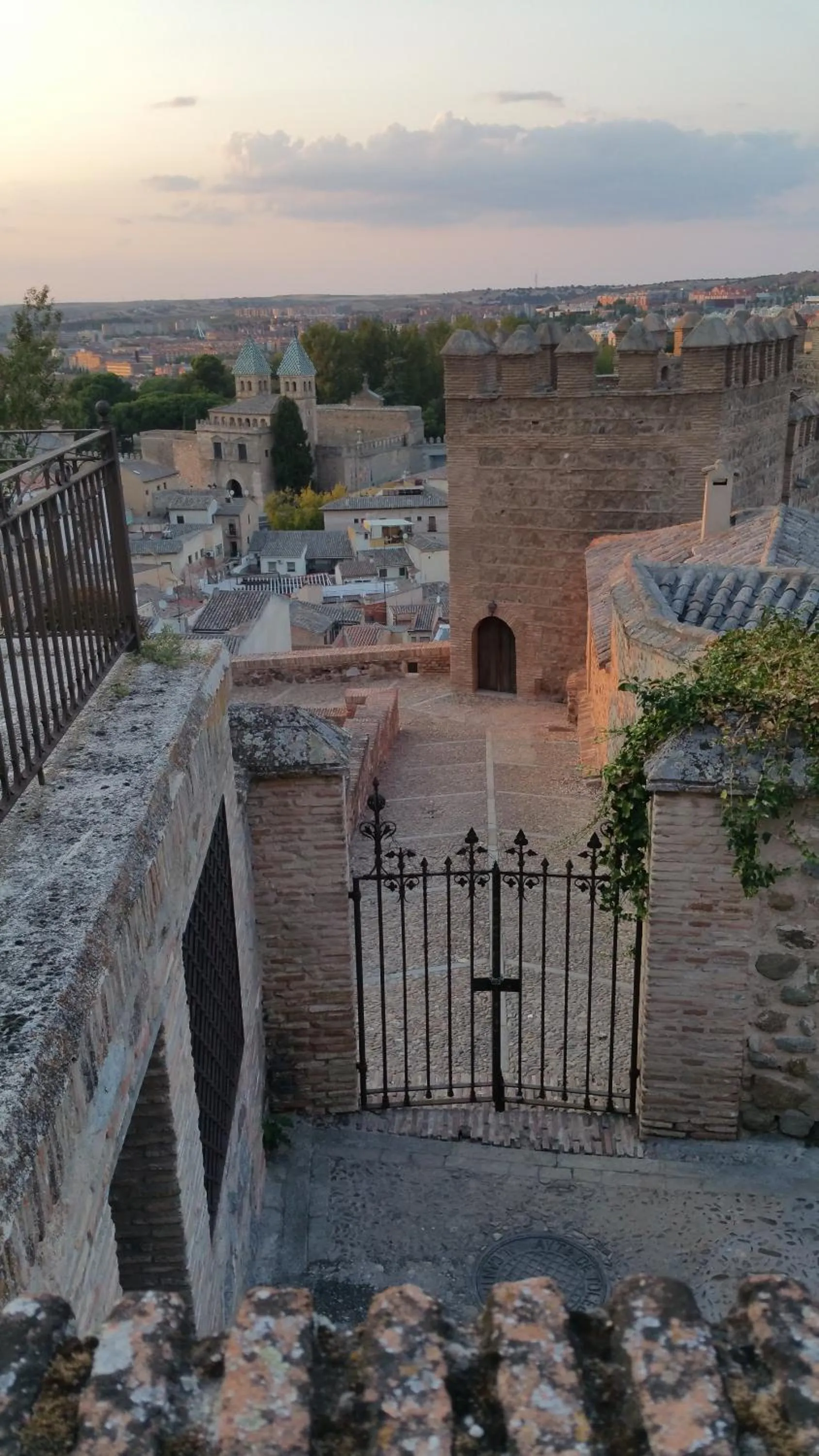 Quiet street view in Toledo Flat, City Centre
