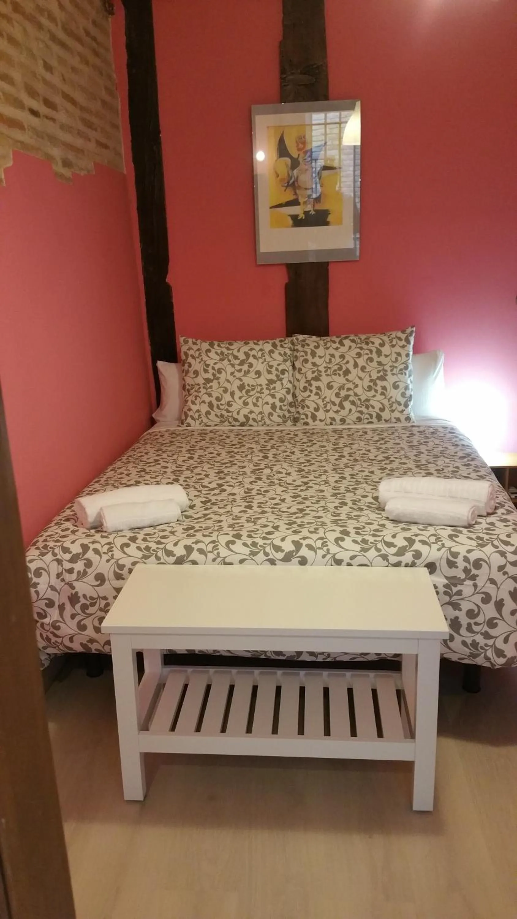 Bedroom in Toledo Flat, City Centre