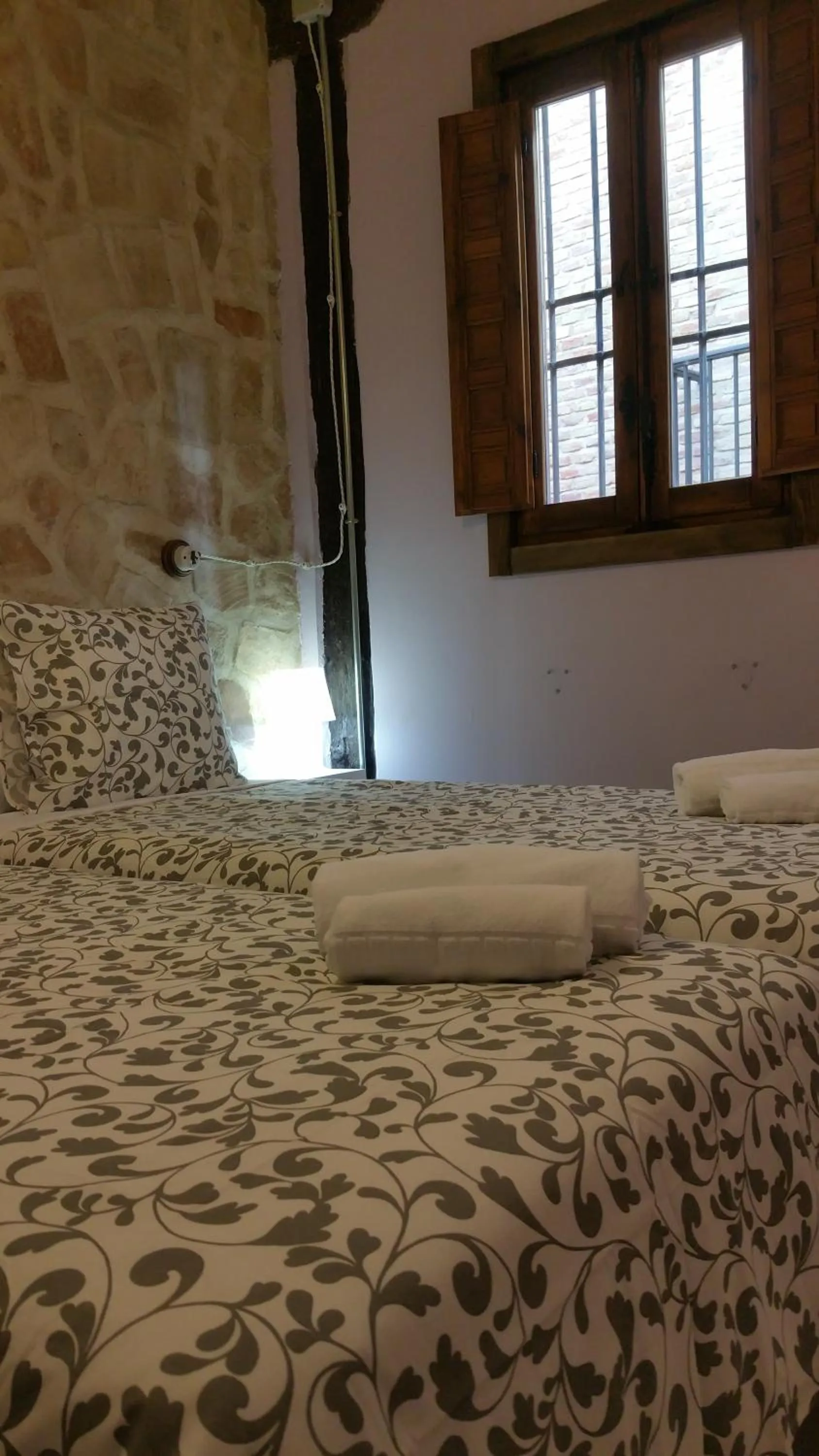 Bedroom, Bed in Toledo Flat, City Centre