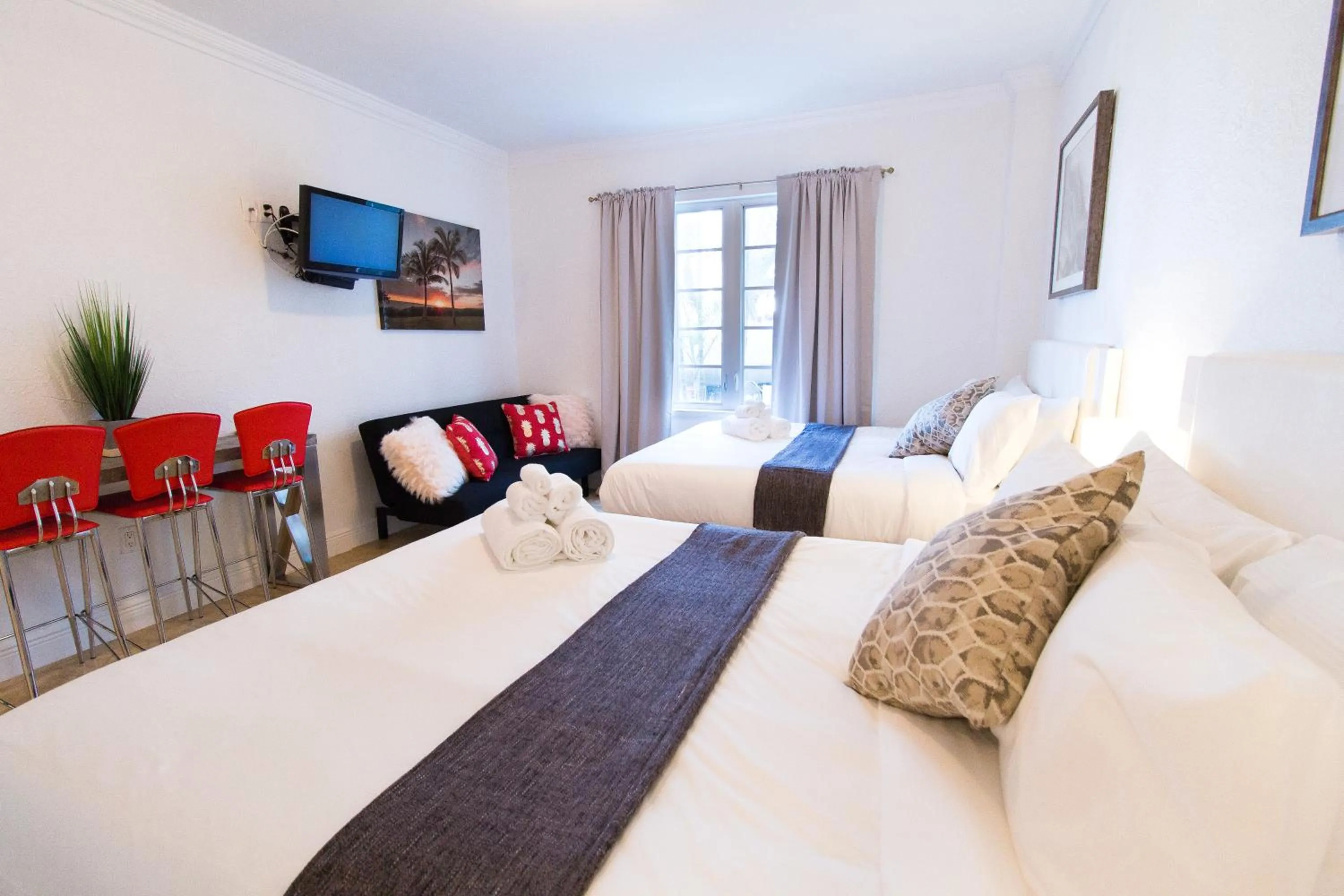 Bed in Barbizon on Ocean Drive Apartments