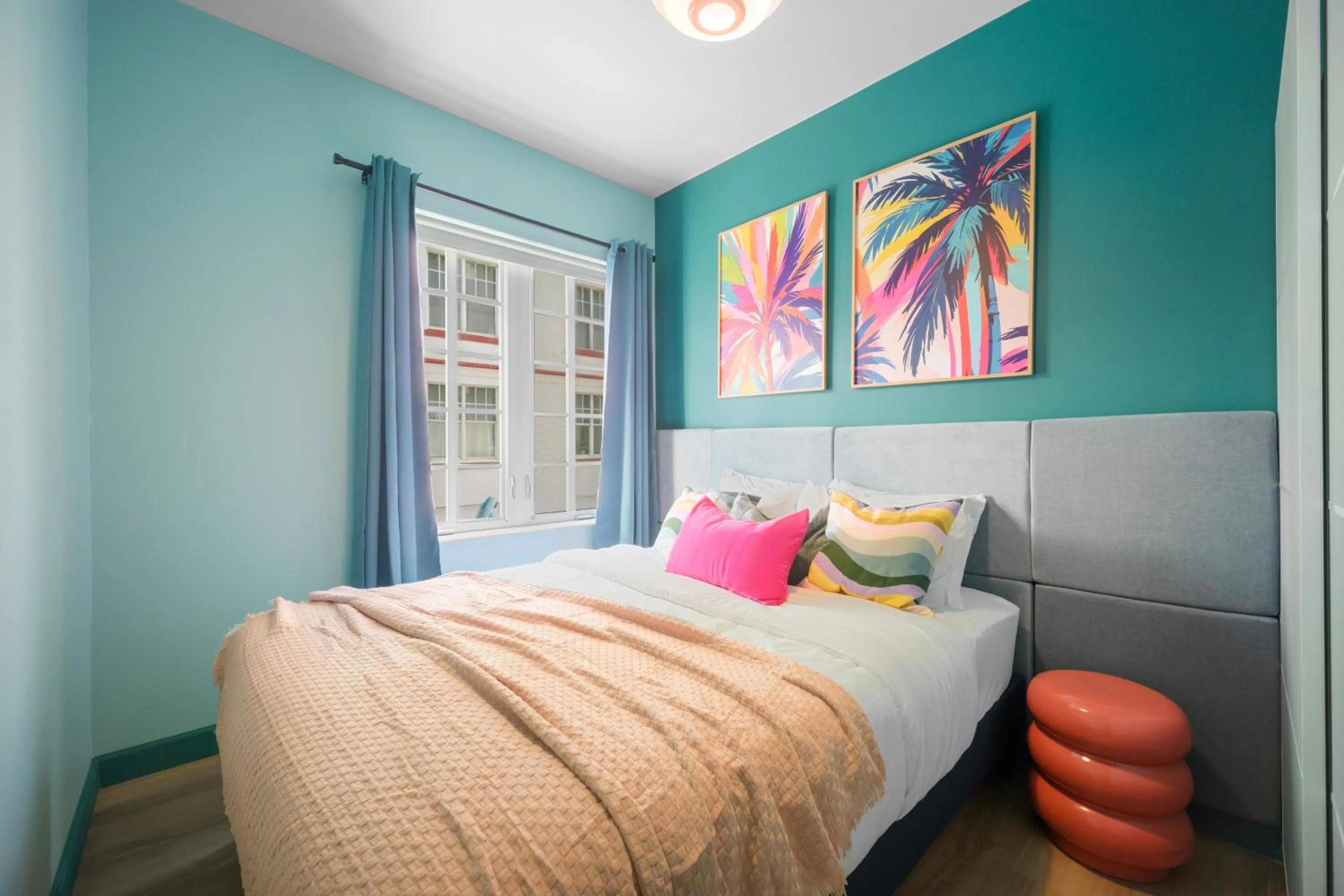 Bed in Barbizon on Ocean Drive Apartments