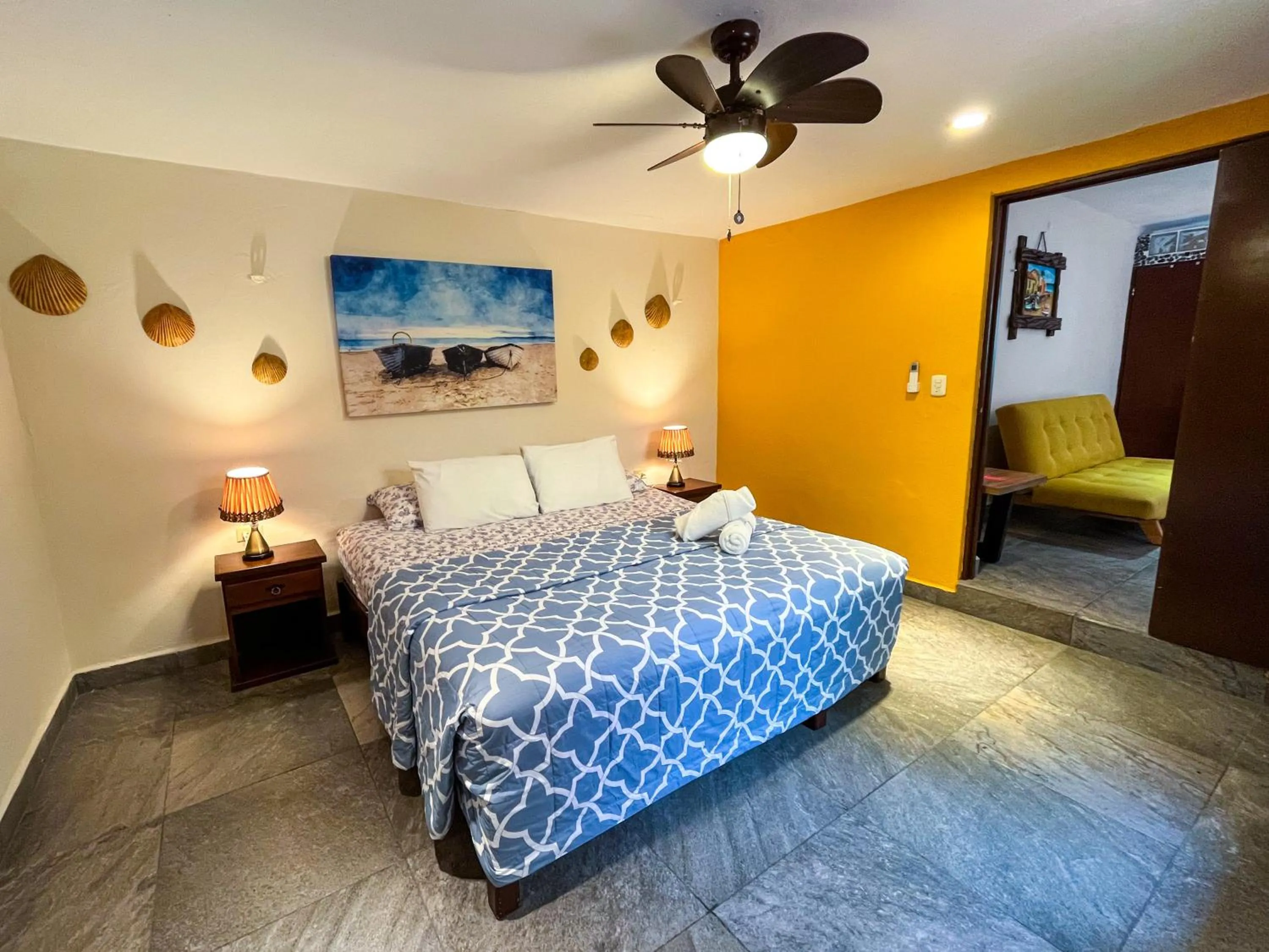 Bed in Cande's Apartments