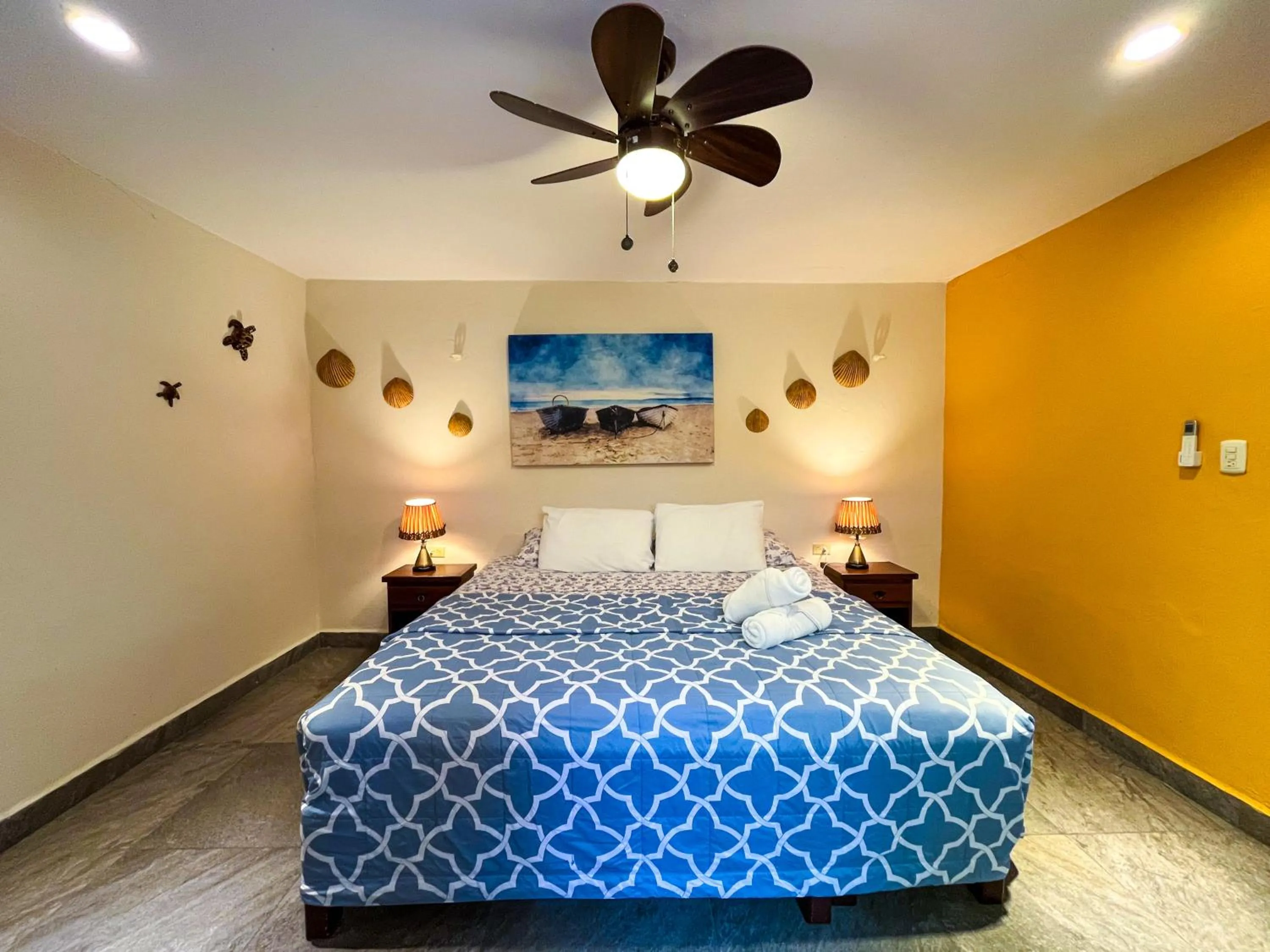 Bed in Cande's Apartments