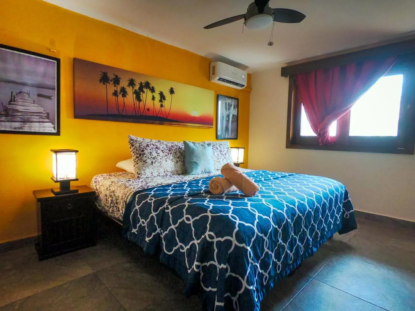 Bed in Cande's Apartments