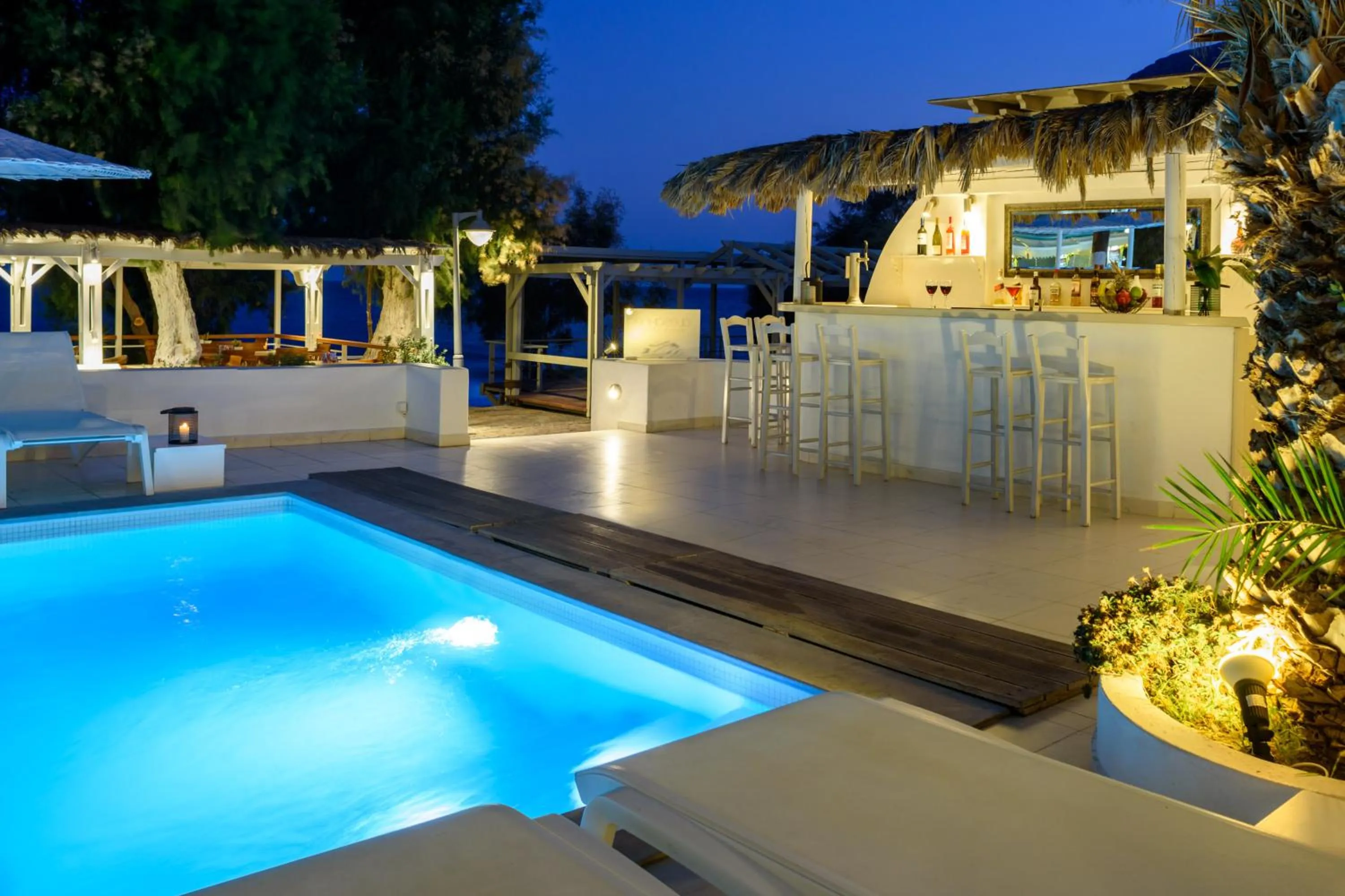 Night in Alesahne Beach Hotel