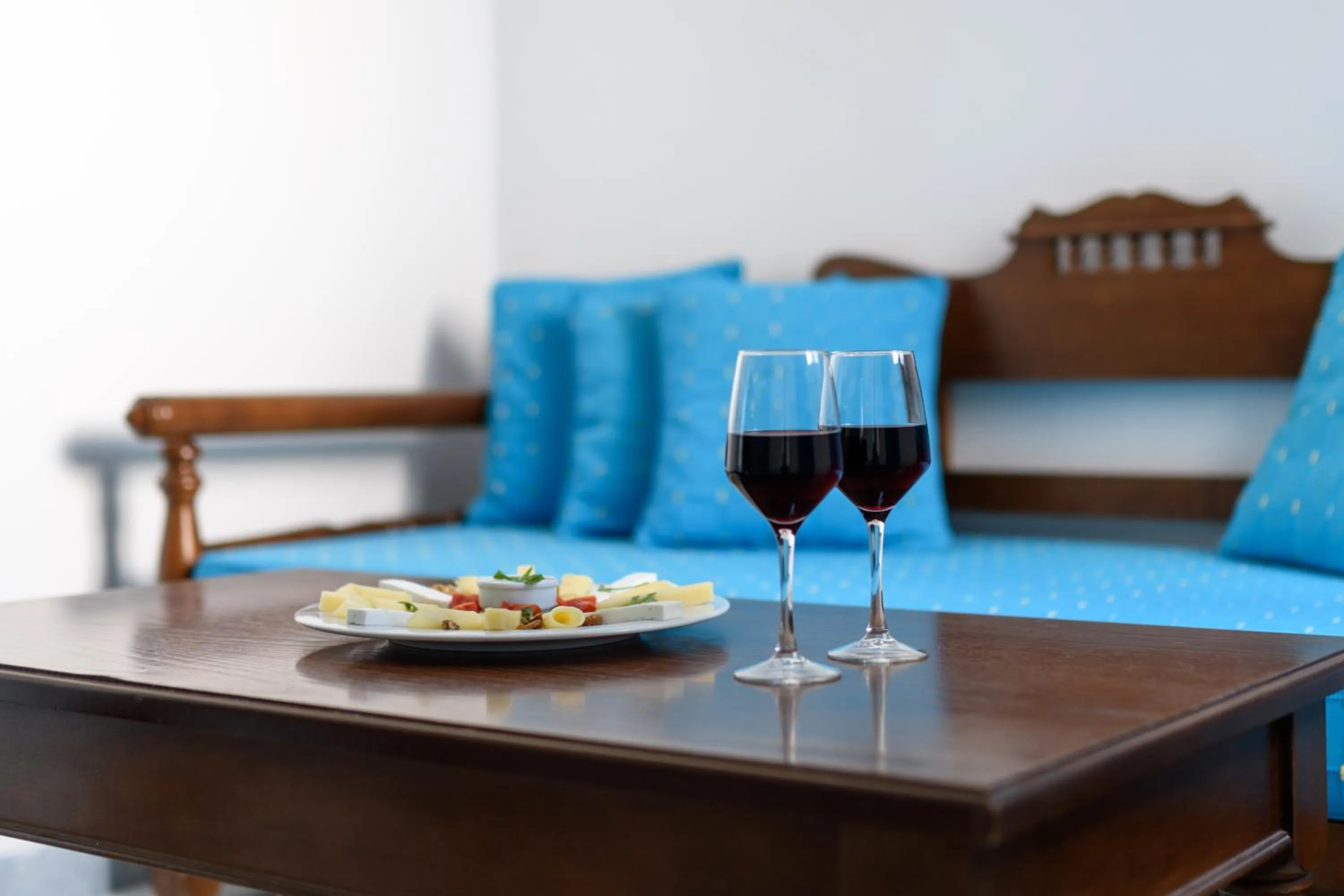 Food and drinks in Alesahne Beach Hotel