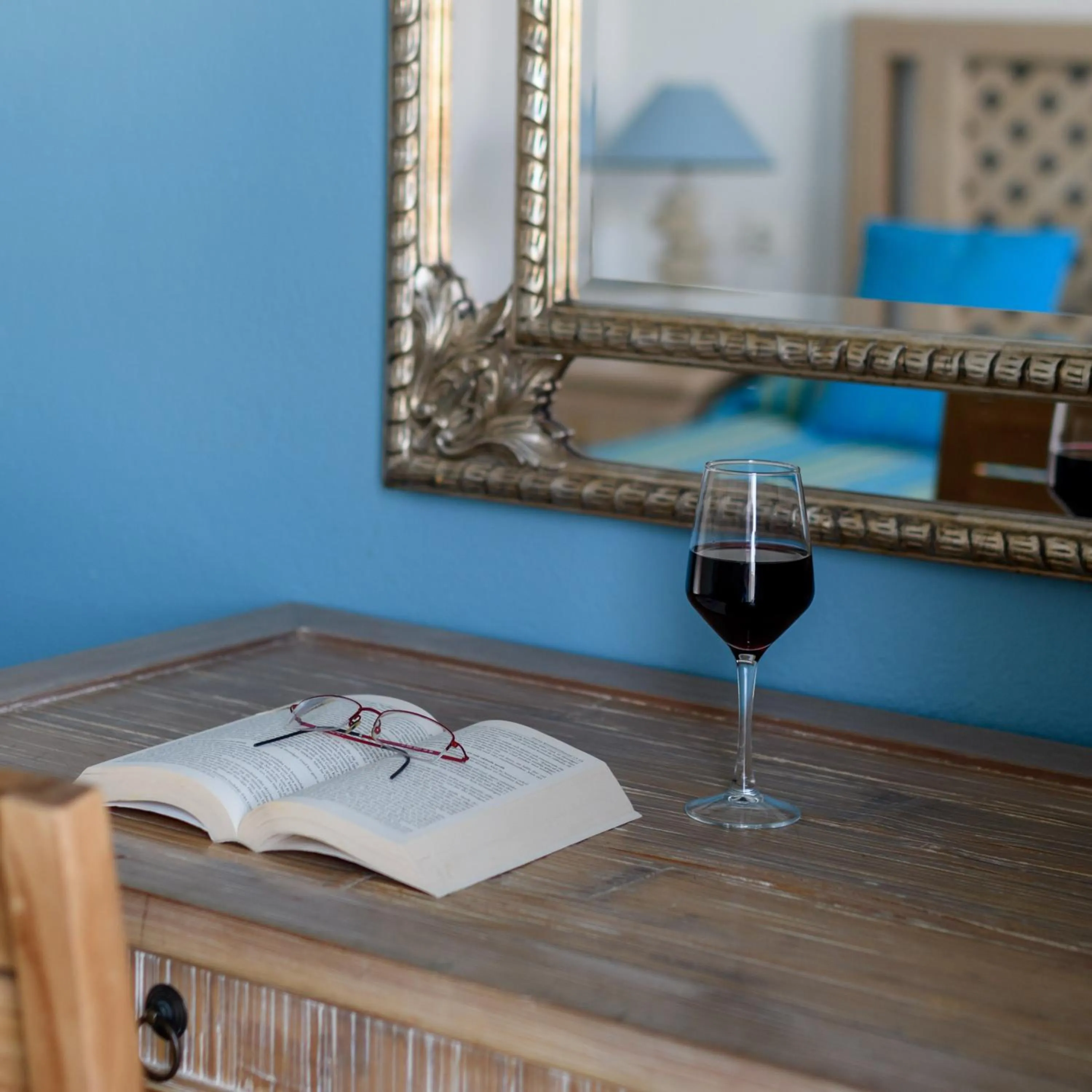 Alcoholic drinks in Alesahne Beach Hotel