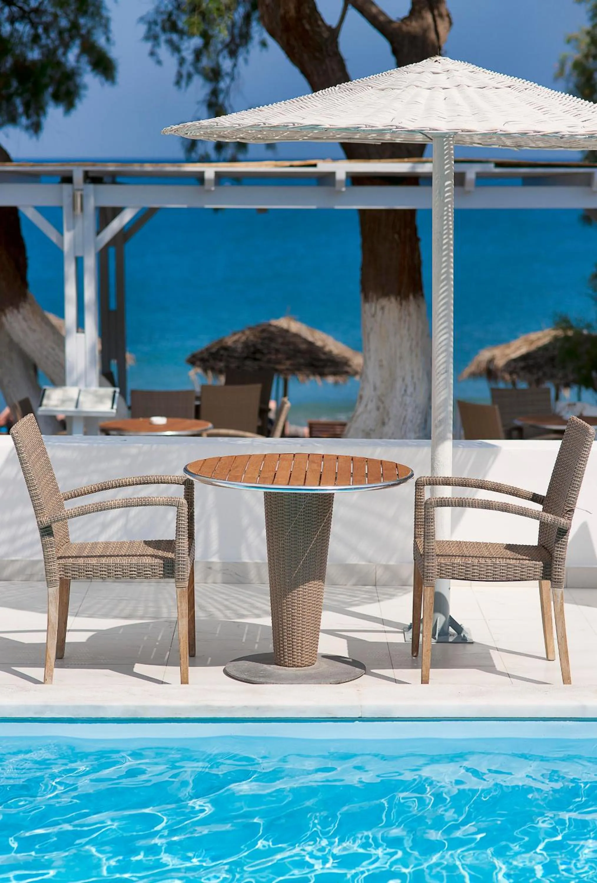 Patio in Alesahne Beach Hotel