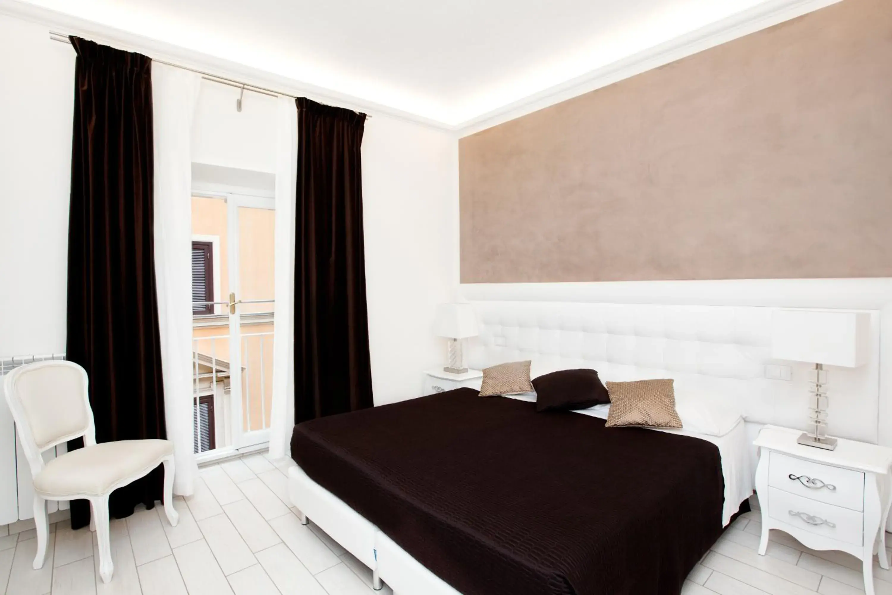 Classic Double or Twin Room in Town House Fontana Di Trevi Classic Double or Twin Room in Town House Fontana Di Trevi