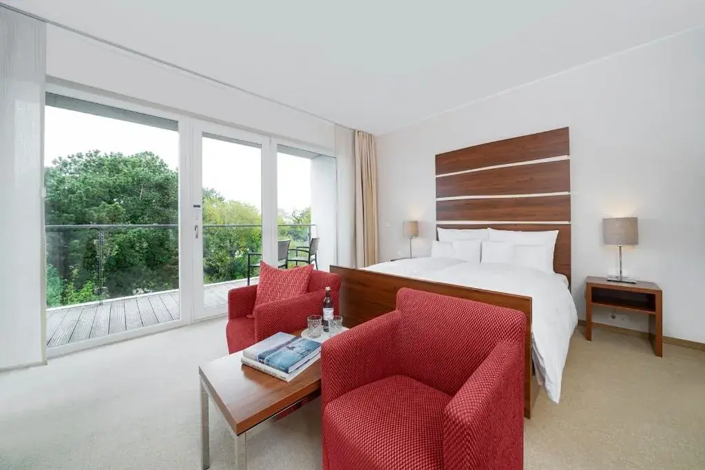 Small Double Room in The Grand Small Double Room in The Grand