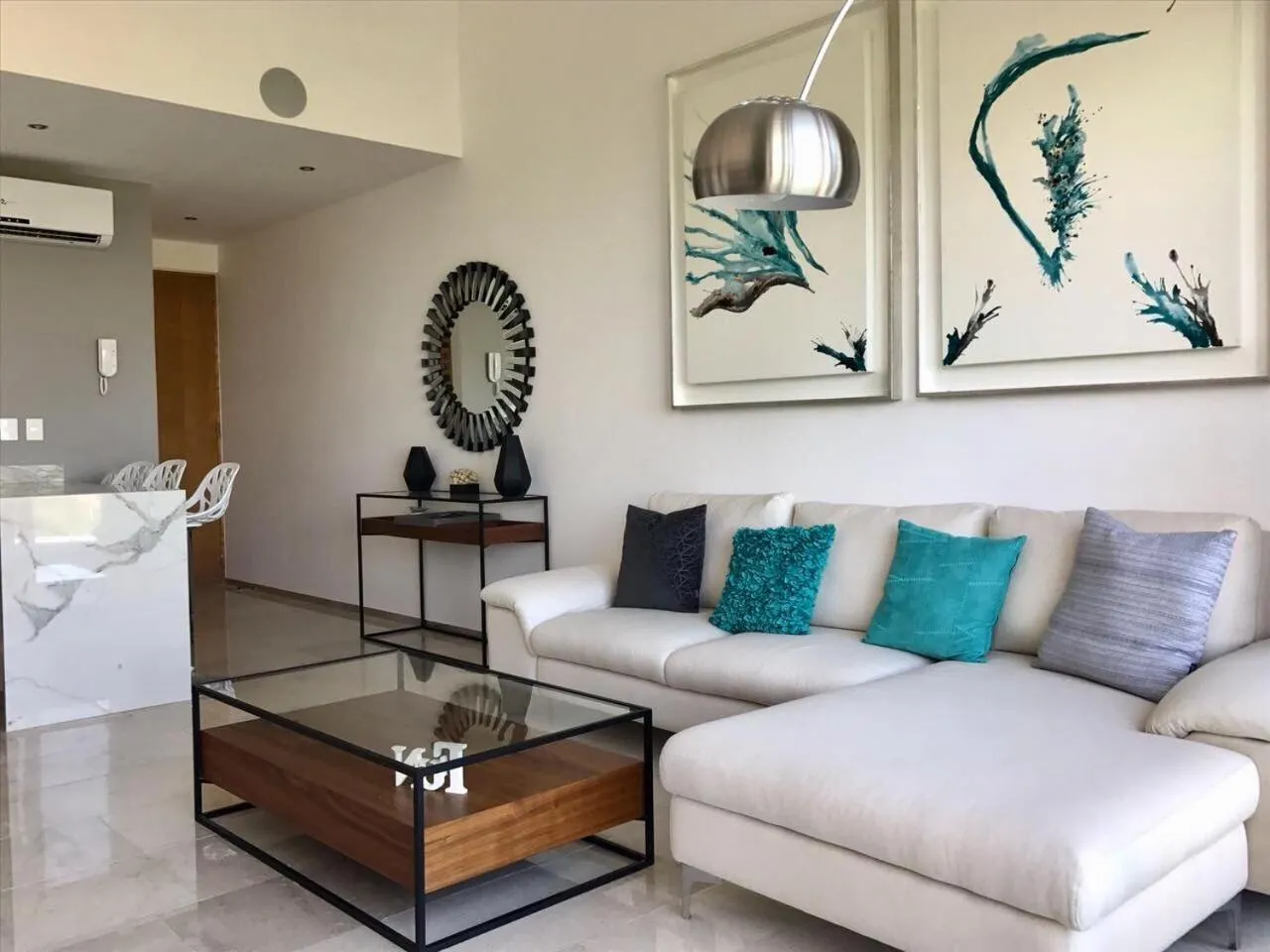 Living room in Menesse 32 - Penthouse Con Alberca Privada Vista Al Mar By Hola