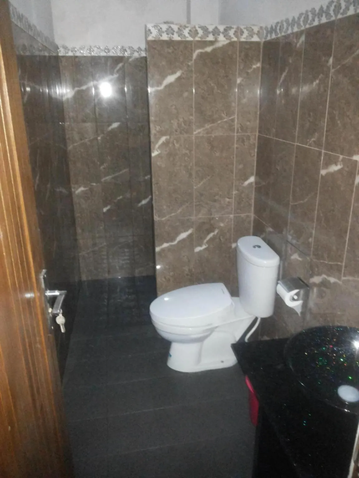Toilet in RF Hotel