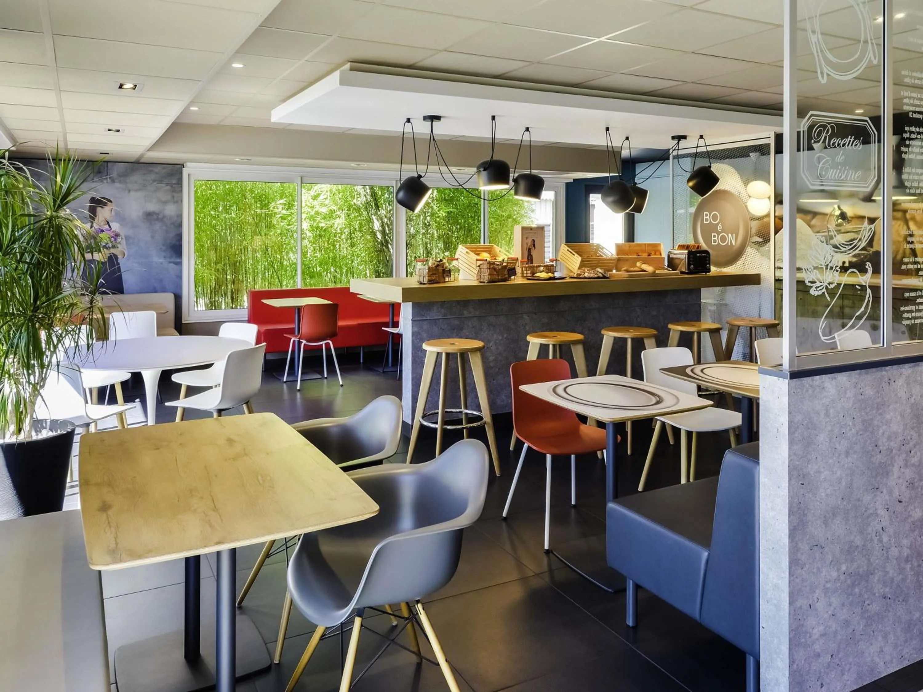 Breakfast in Ibis Roanne Le Coteau Hotel Restaurant